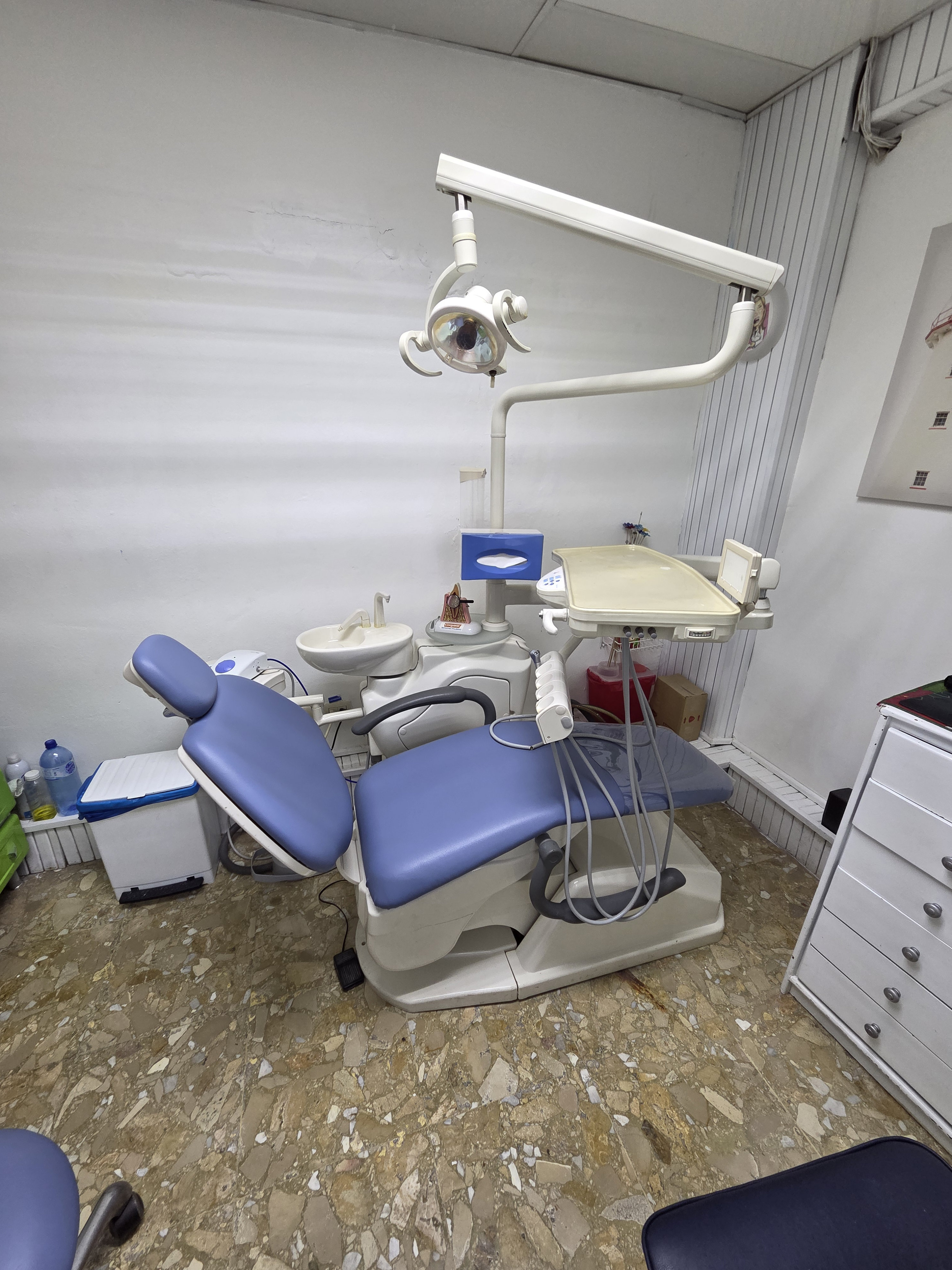 equipos profesionales - Vendo sillones dentales en buena condición por remodelacíon 0