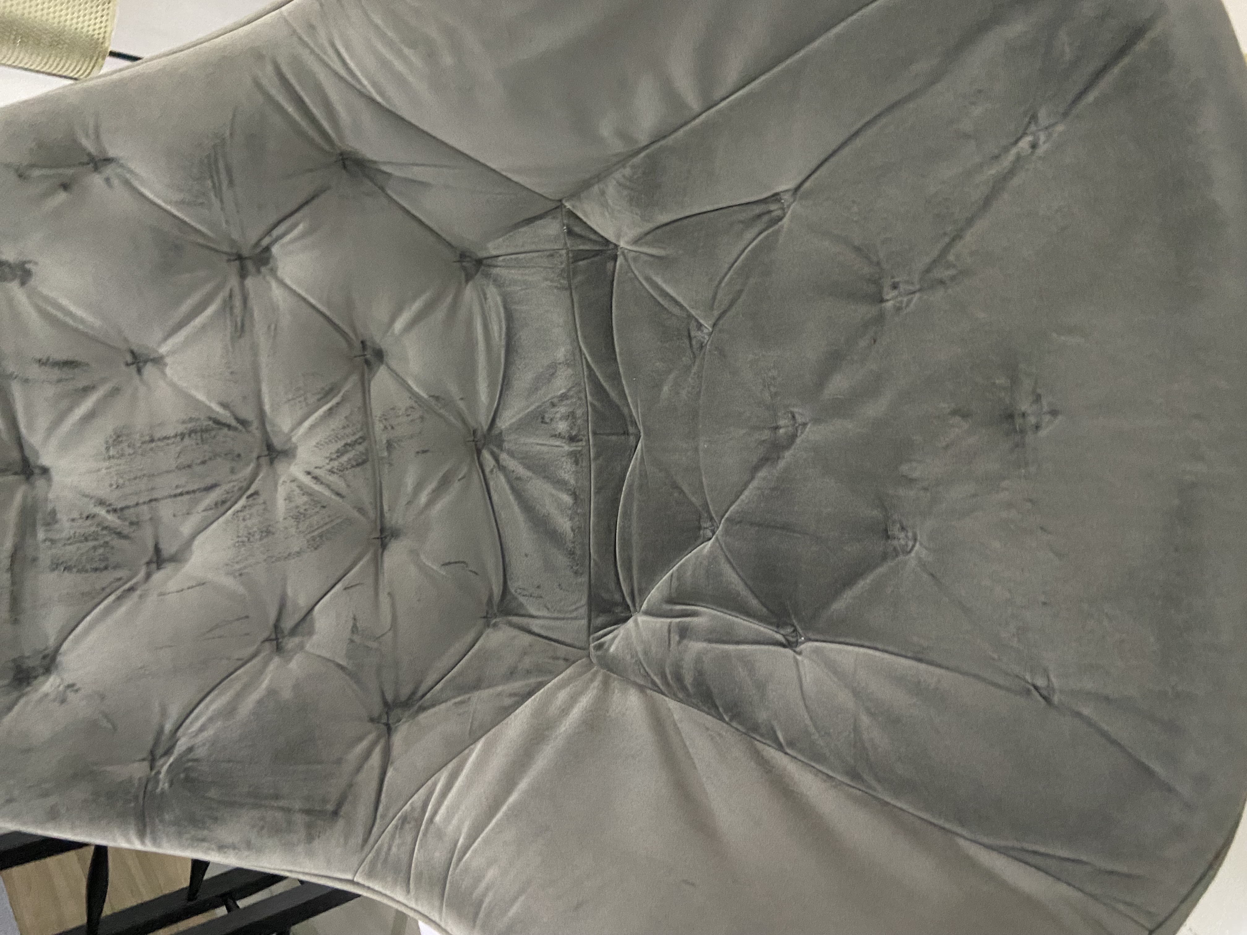 muebles y colchones - vendo 5 sillas color gris, patas dorada! comprada en ilumel. 1