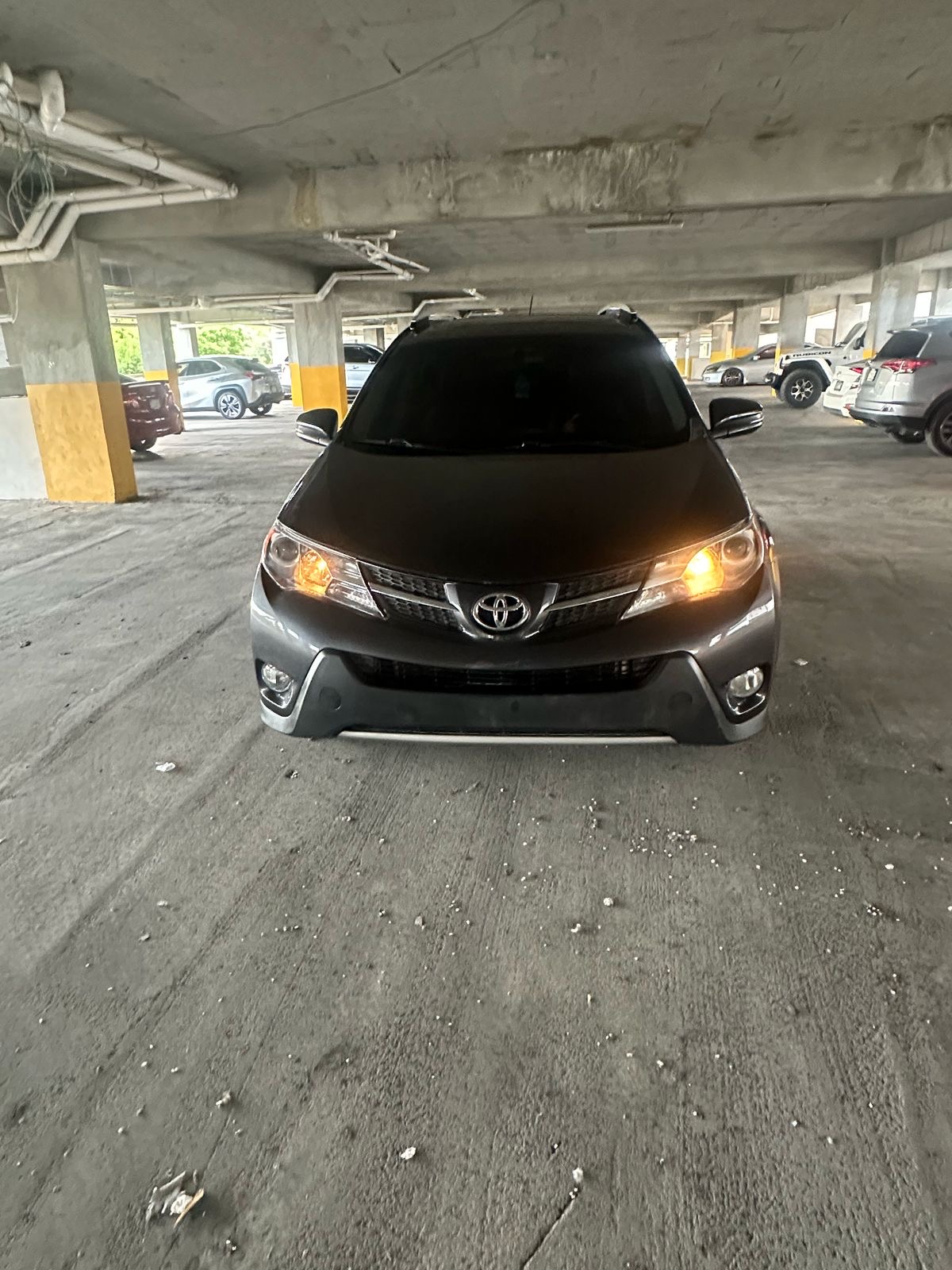 jeepetas y camionetas - Toyota RAV4  XLE 2015- Version Americana Negociable INFO - (829) 644-5048 2