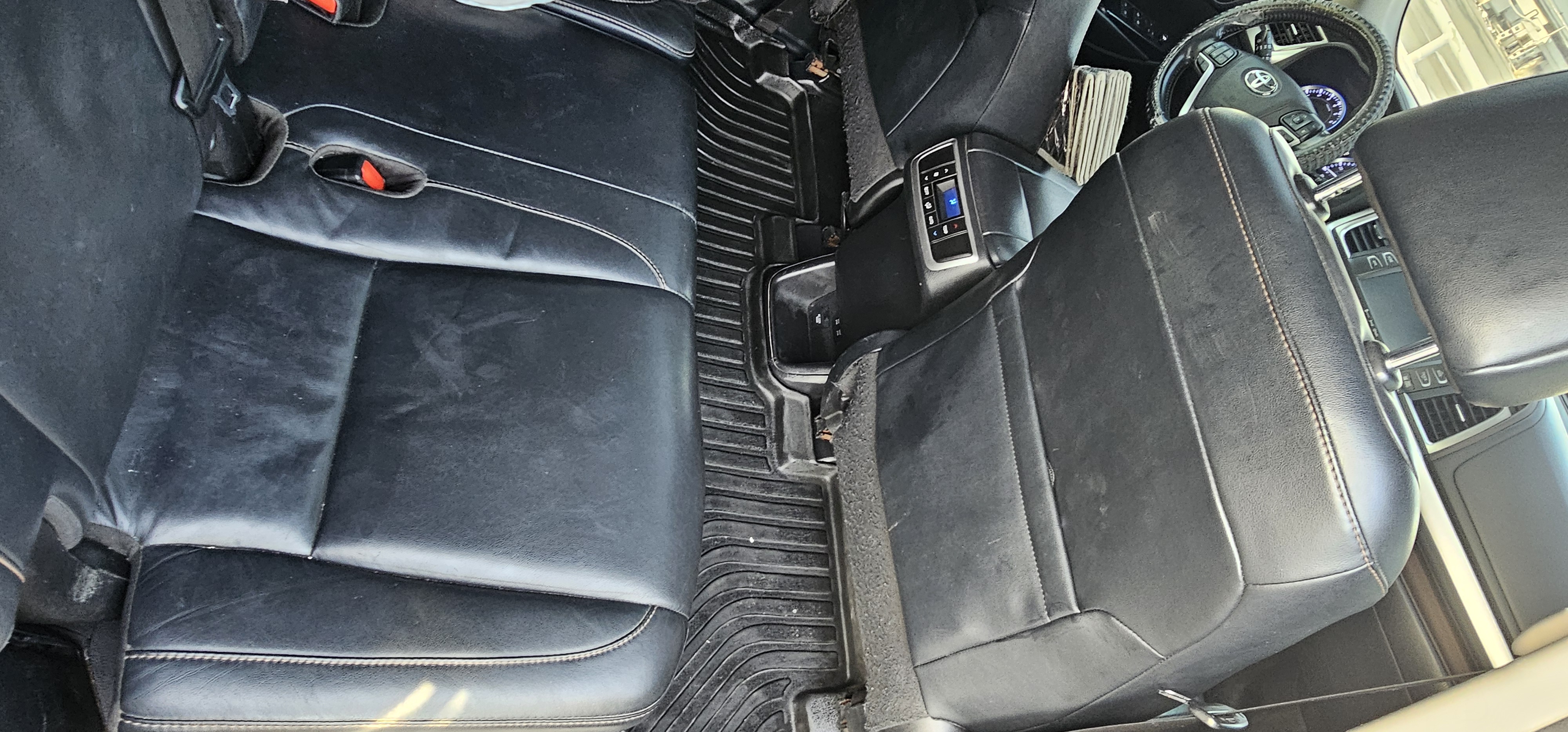 jeepetas y camionetas - Toyota Highlander XLE 2018 4