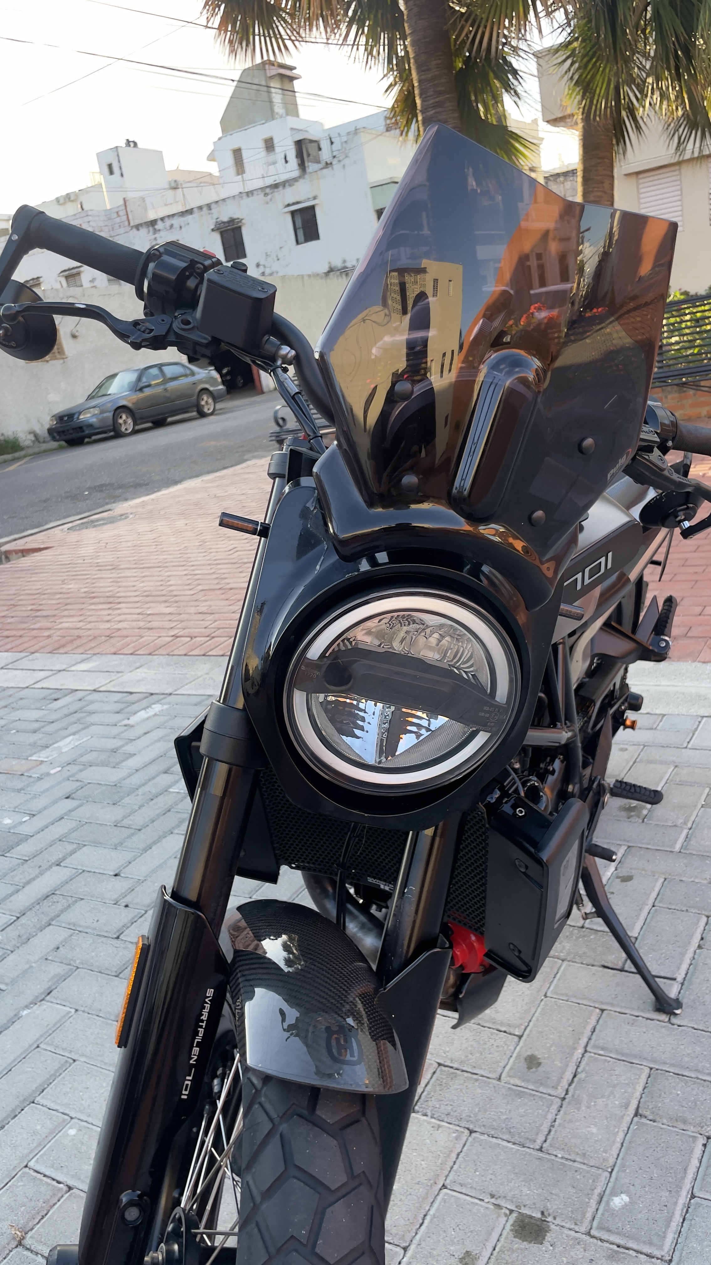 motores y pasolas - Husqvarna 701 Svartpilen 2