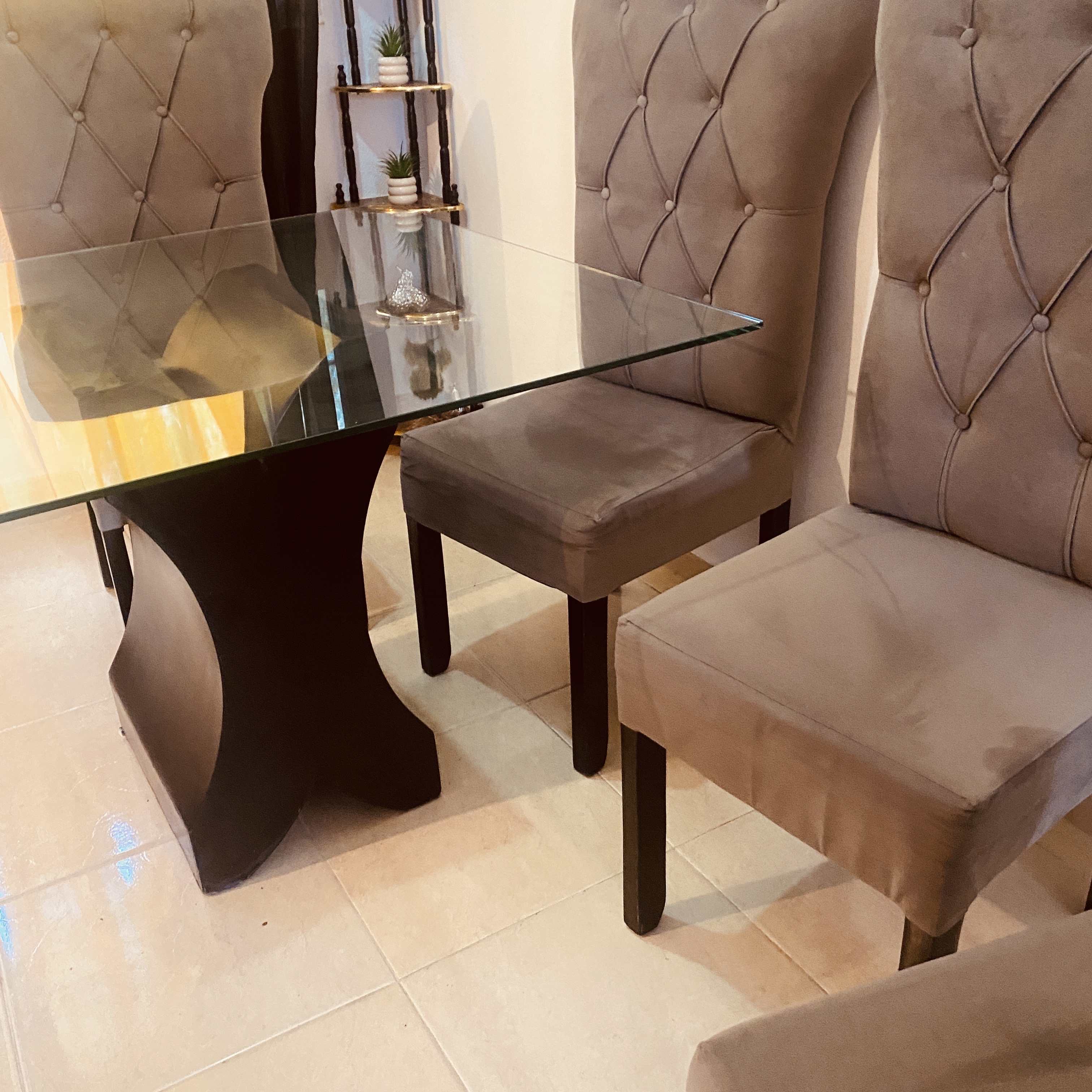 muebles y colchones - vende comédie 4 sillas 2
