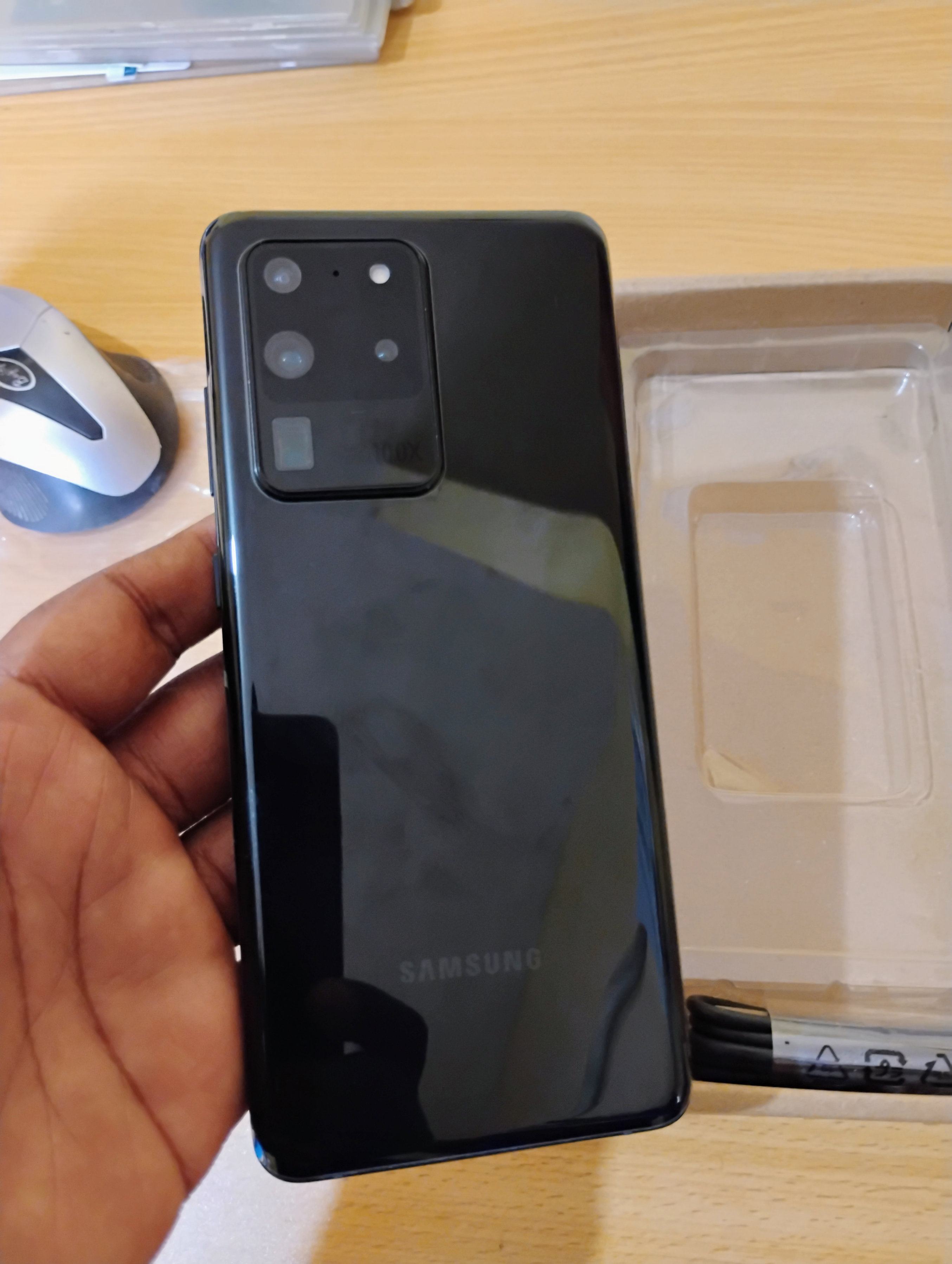celulares y tabletas - Samsung Galaxy S20 ultra 128gb, 5g 12gb de Ram negro desbloqueado
 1