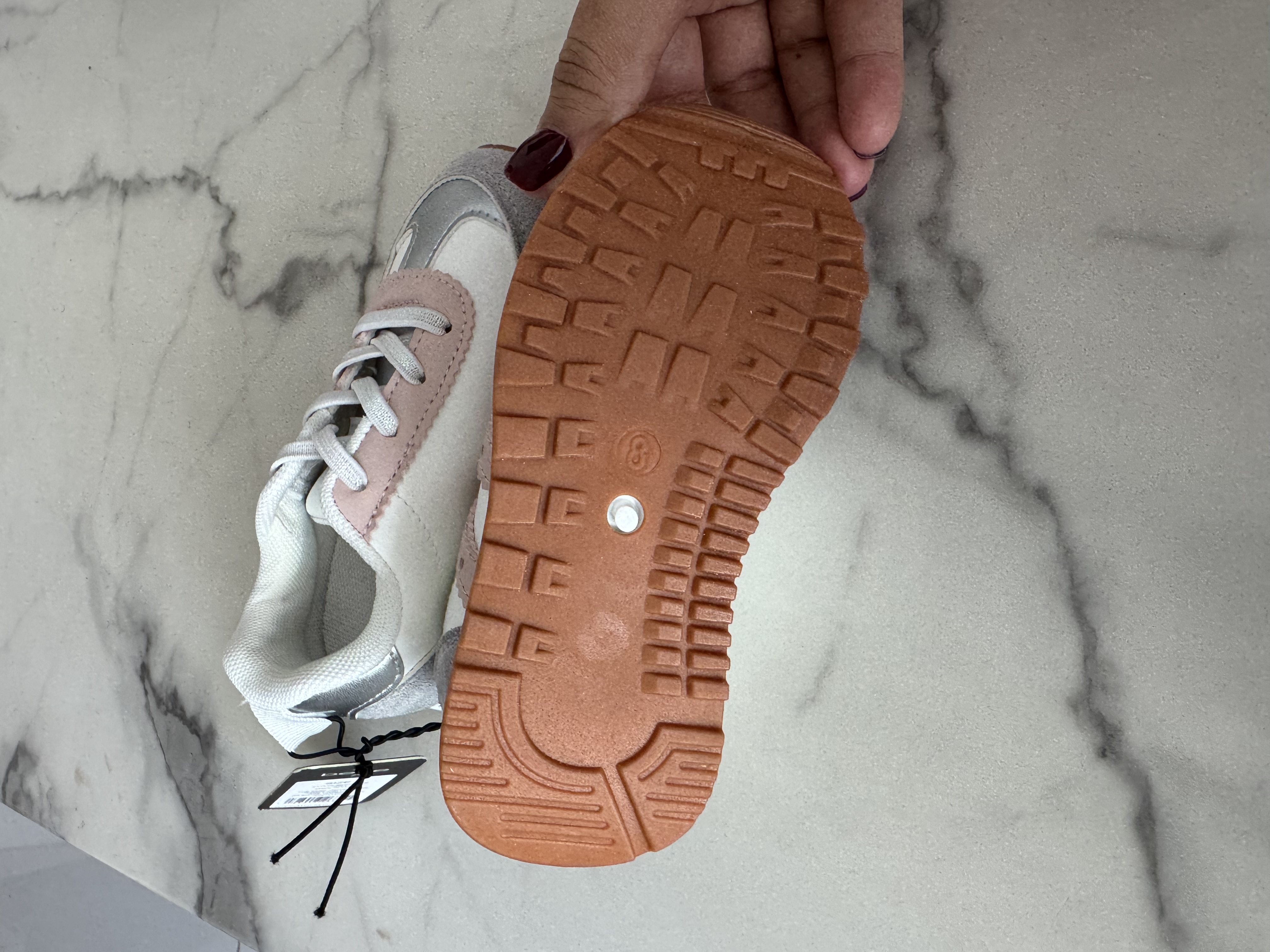 ropa y zapatos - 👟 Zapatos Deportivos para Niña – Talla 8 USA 0