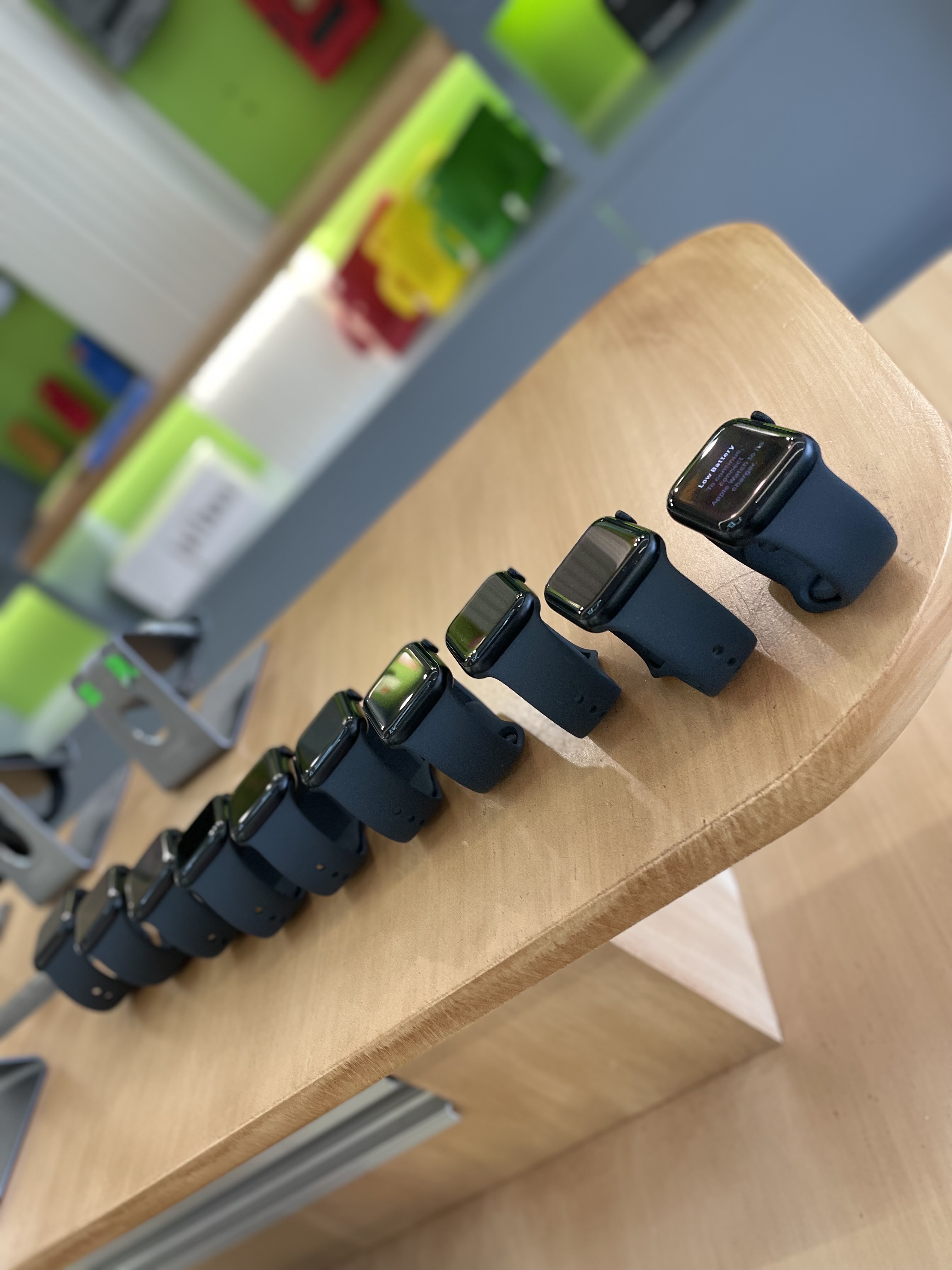 otros electronicos - APPLE WATCH SE 2da GENERACIÓN 40mmNUEVOSGARANTÍA INCLUIDA  4