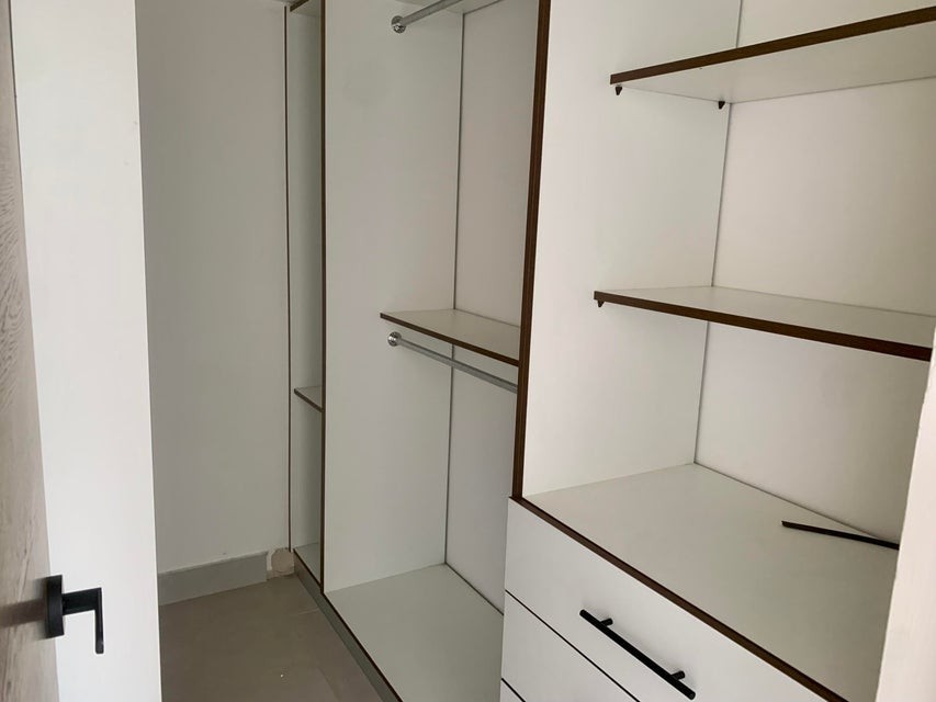 apartamentos - Apartamento en alquiler,2 dormitorios, piscina, balcón, gimnasio, aire acondic. 5