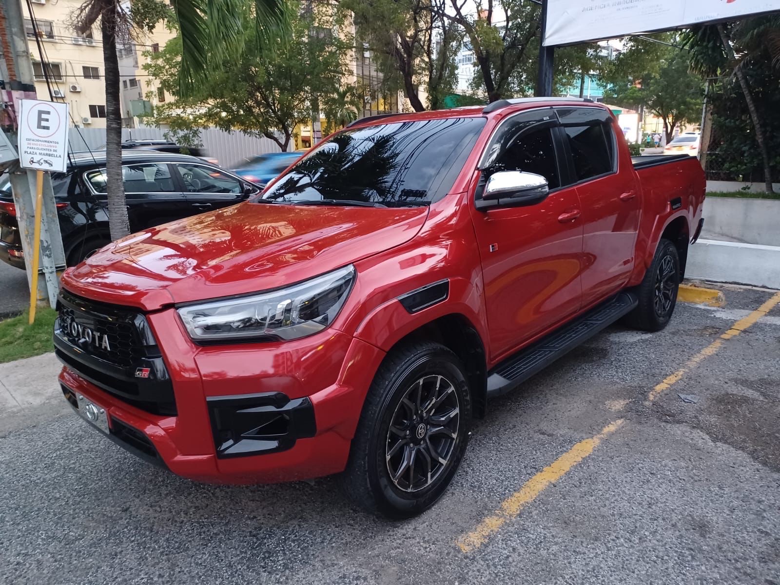 jeepetas y camionetas - Toyota Hilux GR sport 2022 2