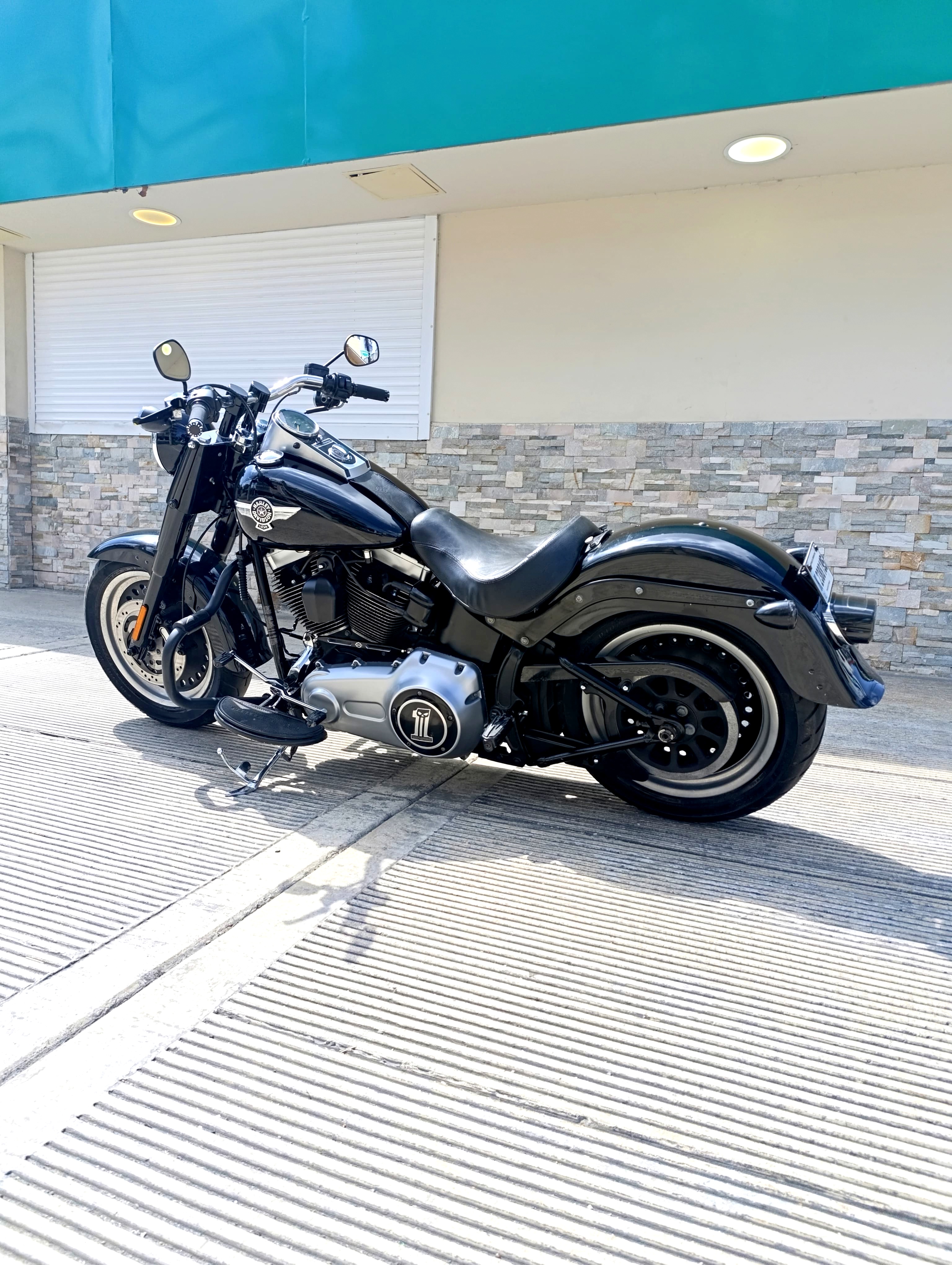 motores y pasolas - Harley Davidson Fatboy Lo 2010 4