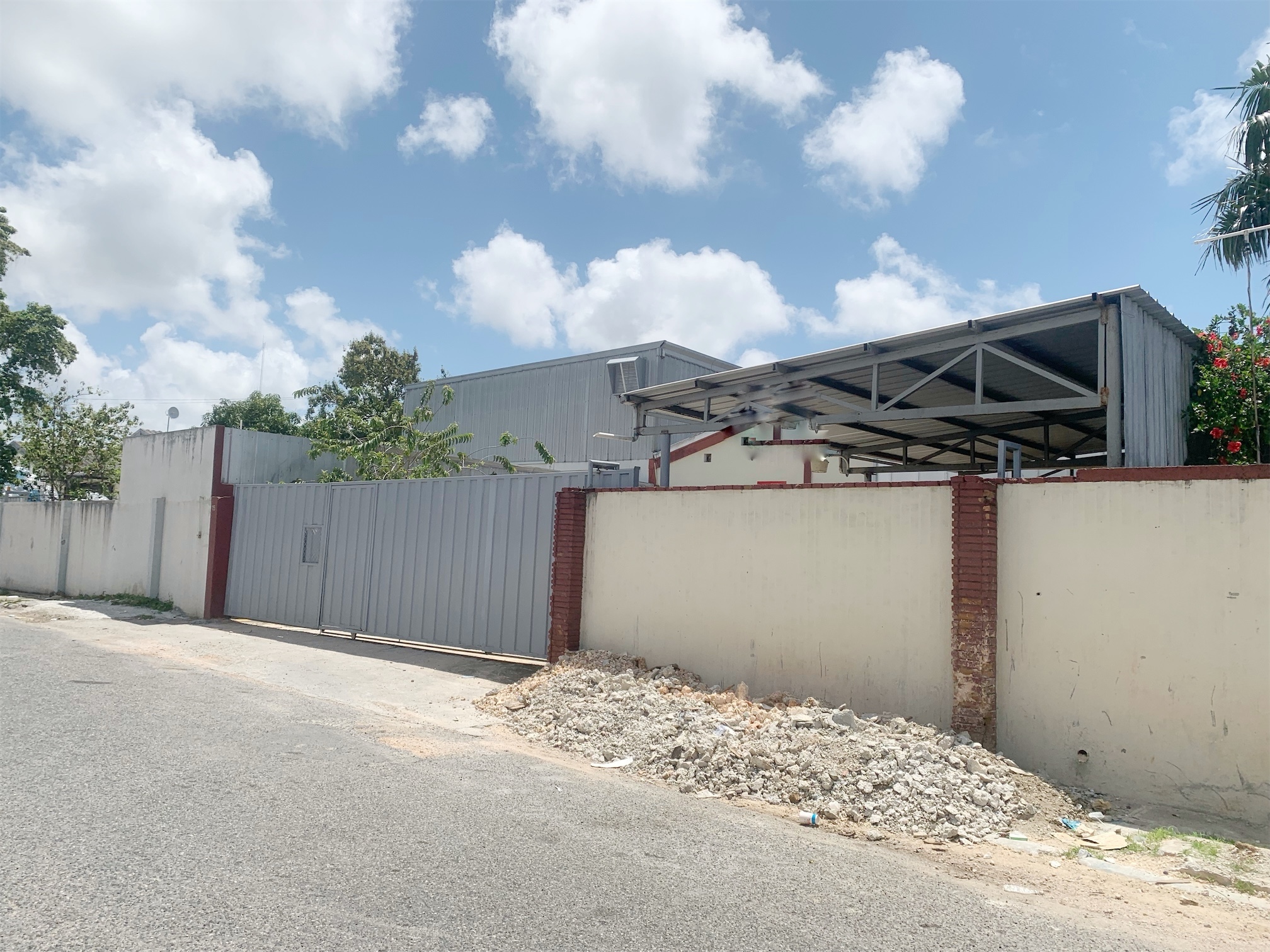 oficinas y locales comerciales - Nave en herrera 240 m 1