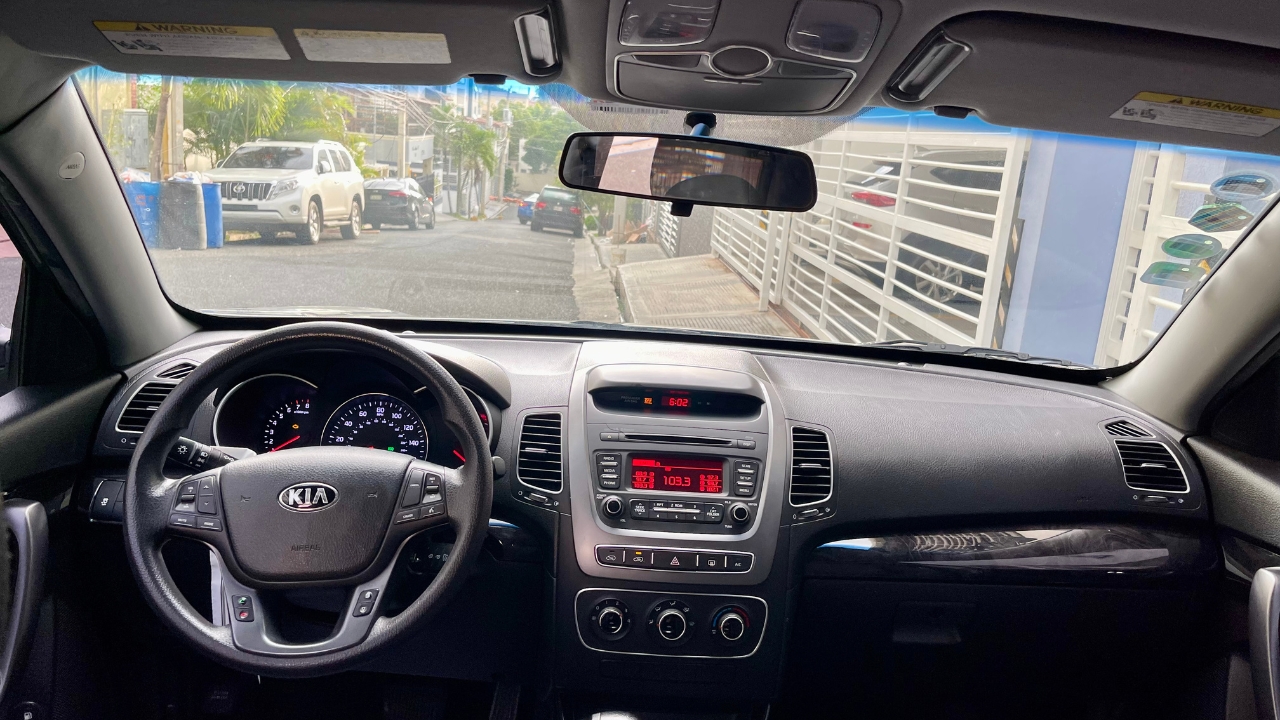jeepetas y camionetas - KIA SORENTO LX 2014 7