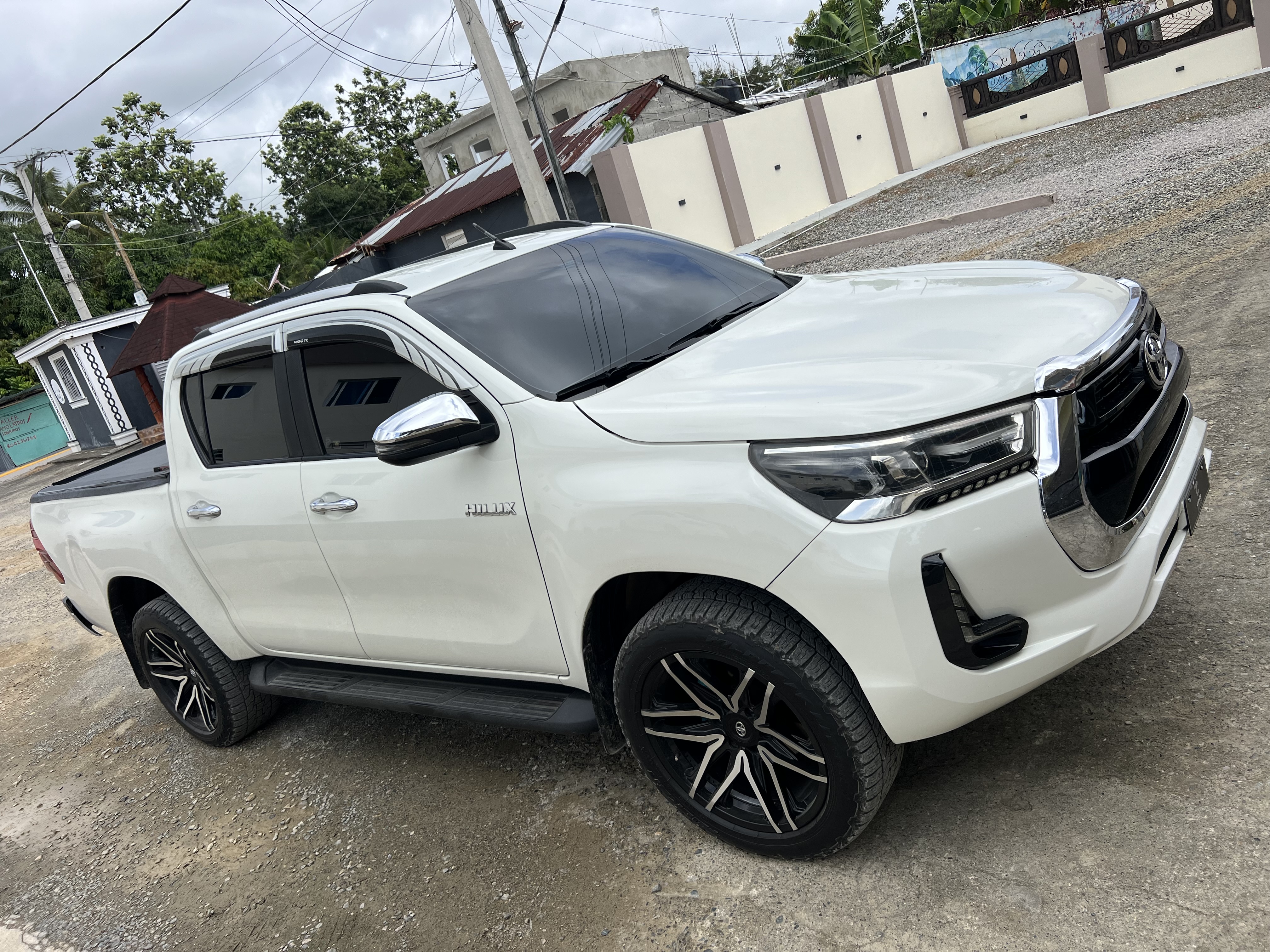 jeepetas y camionetas - Toyota hilux 2019 pintura original 