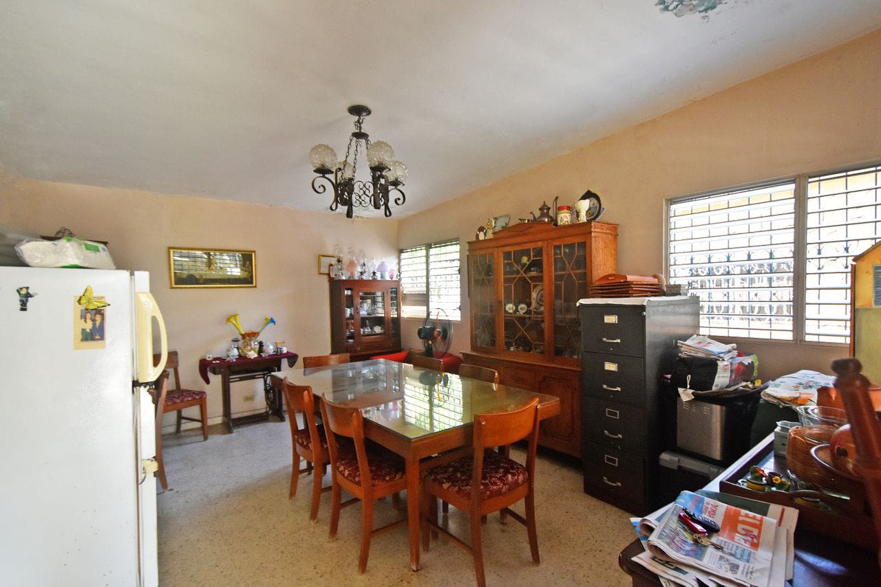 casas - VENDO CASA- SOLAR EN LOS PRADOS EN OPORTUNIDAD  3