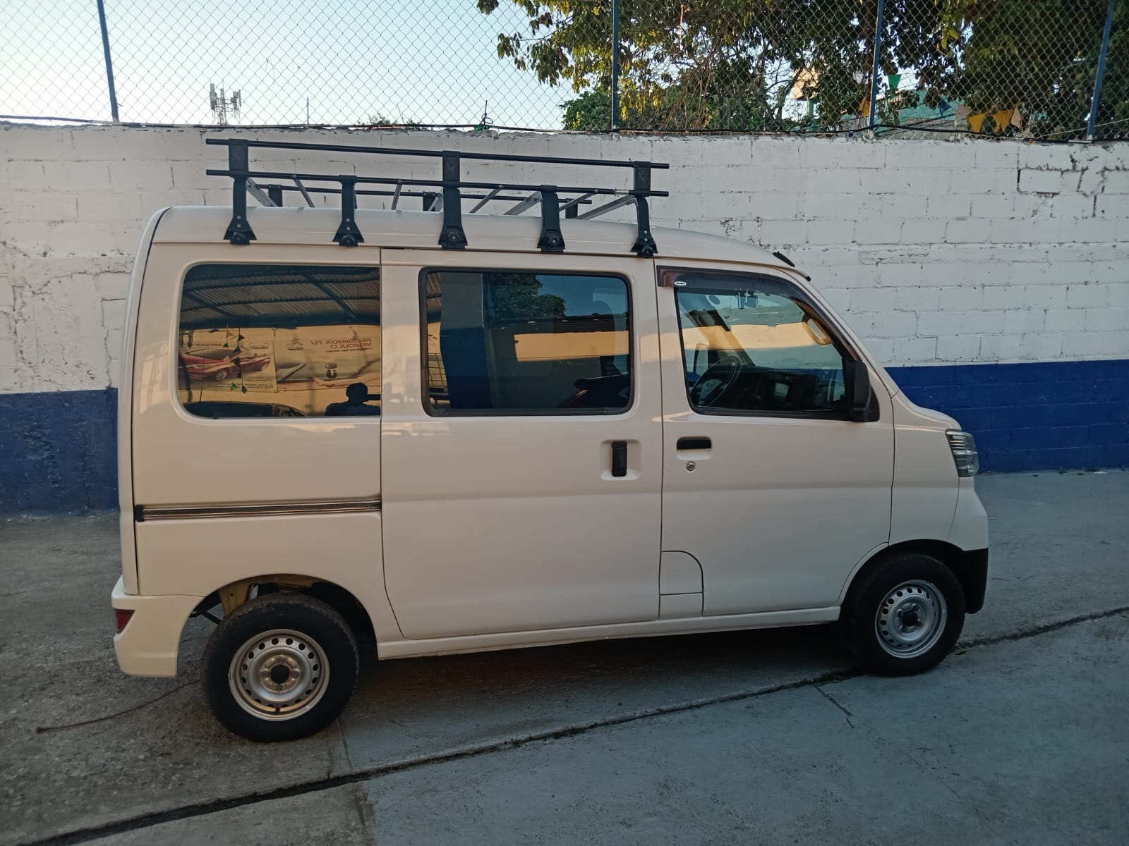 carros - DAIHATSU HIJET  5