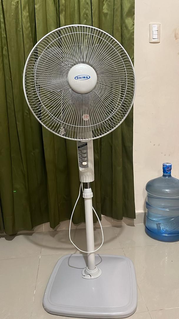 aires acondicionados y abanicos - Abanico/Ventilador Daiwa tres velocidades  0