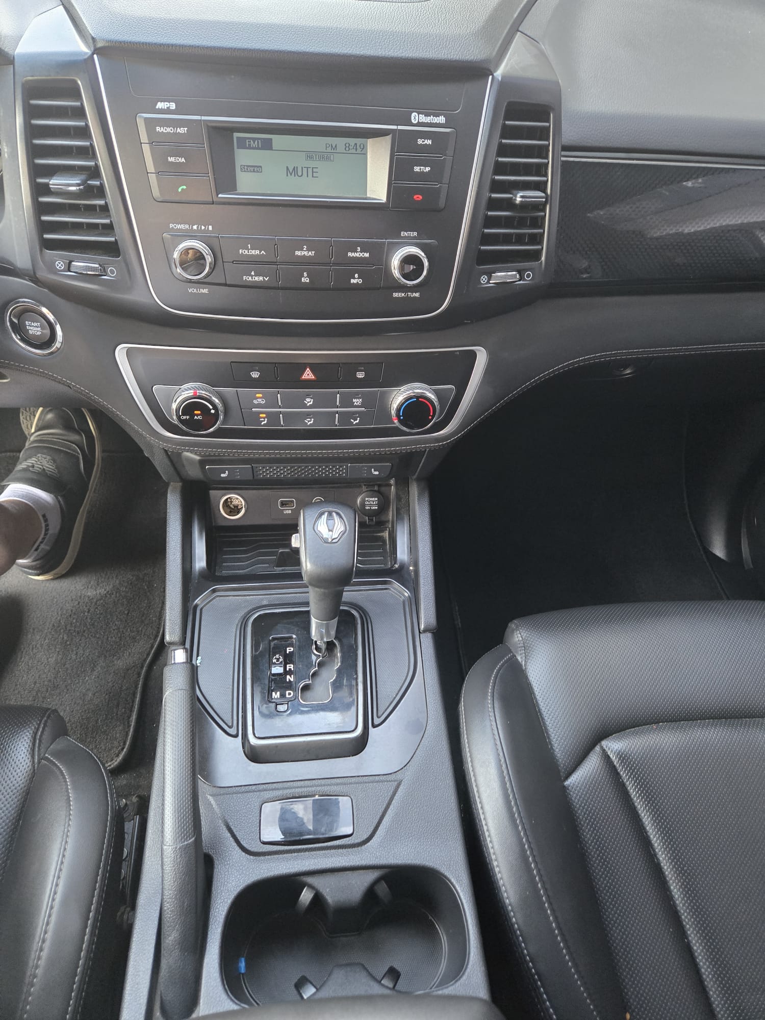 jeepetas y camionetas - KGM REXTON 2021 GRIS OSCURO DIESEL 9