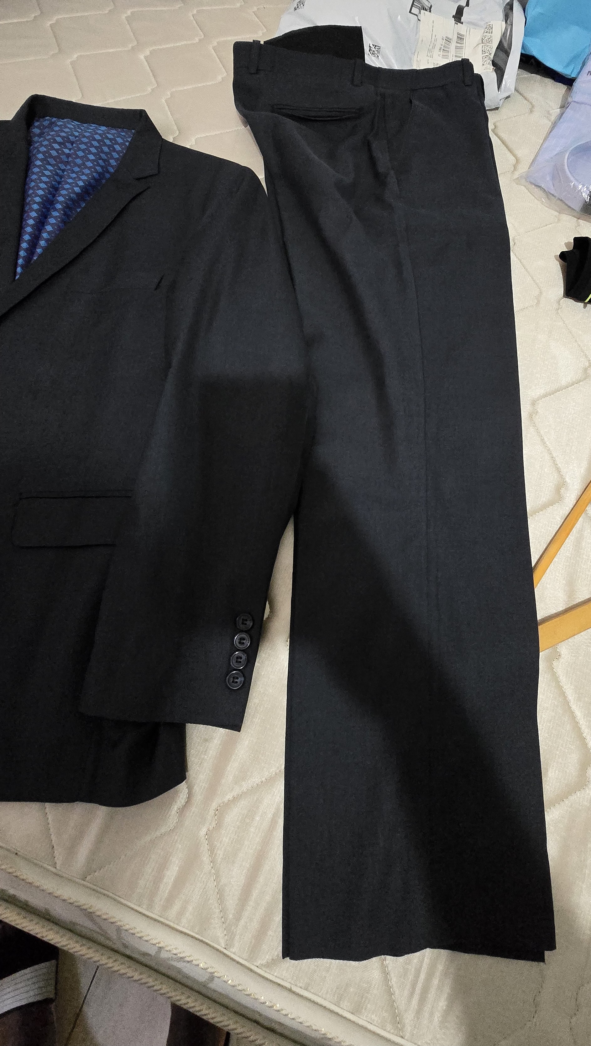 ropa para hombre - **Vendo traje azul 36x30 excelente condiciones