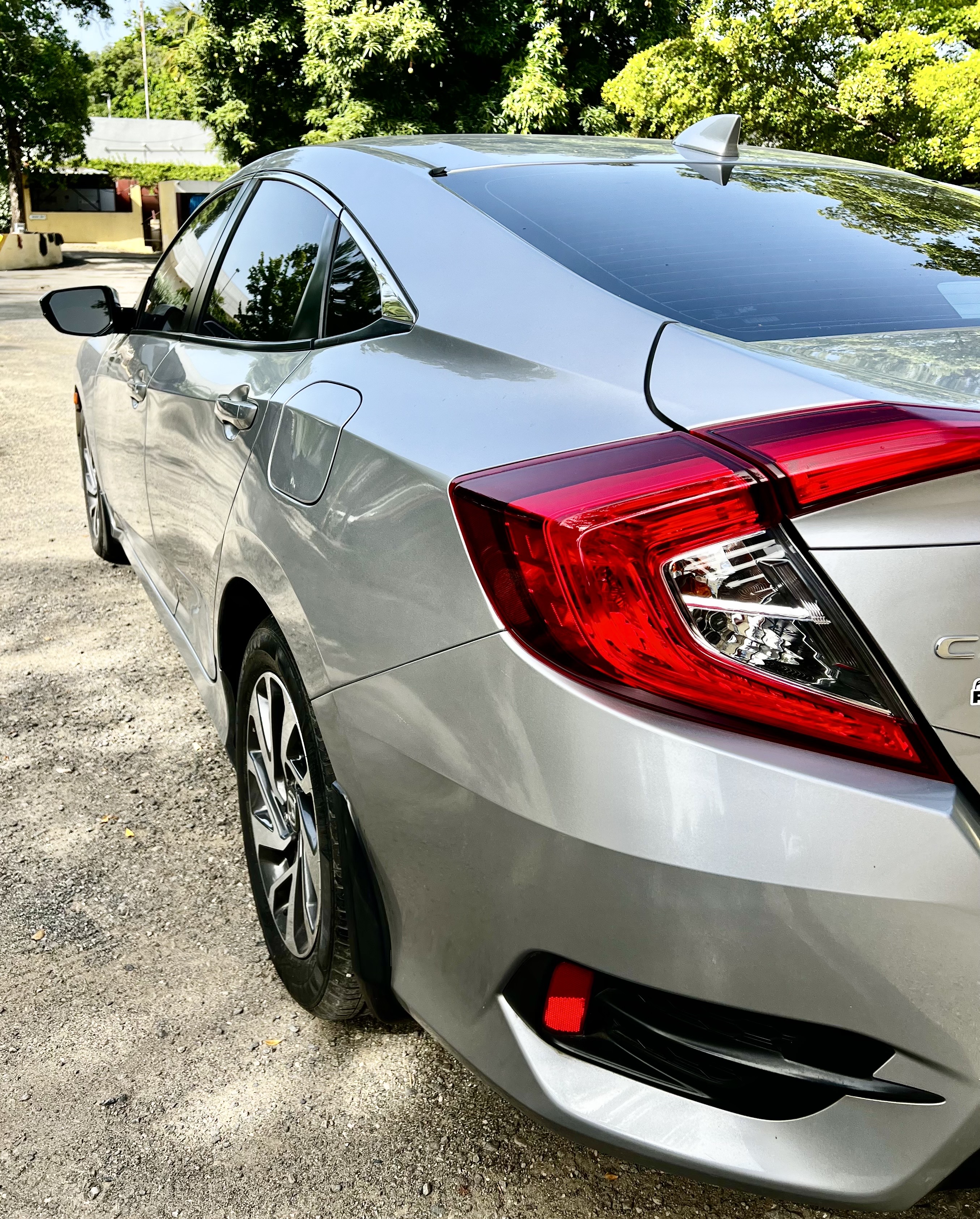 carros - Se Vende ( For Sale ) Honda Civic, version EX, full, Clean , year 2018, precio $ 3