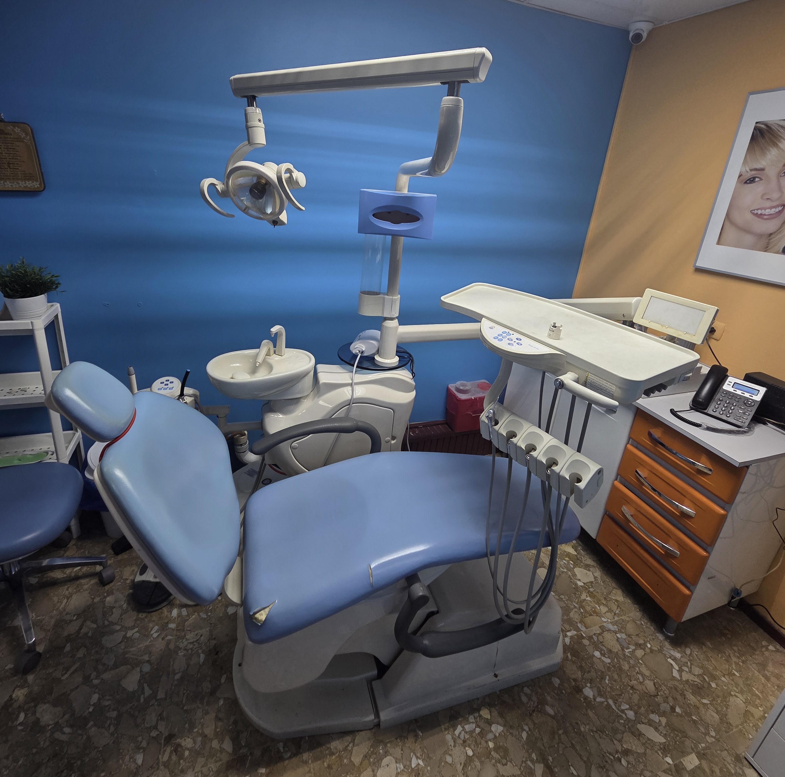 equipos profesionales - Vendo sillones dentales en buena condición por remodelacíon 1