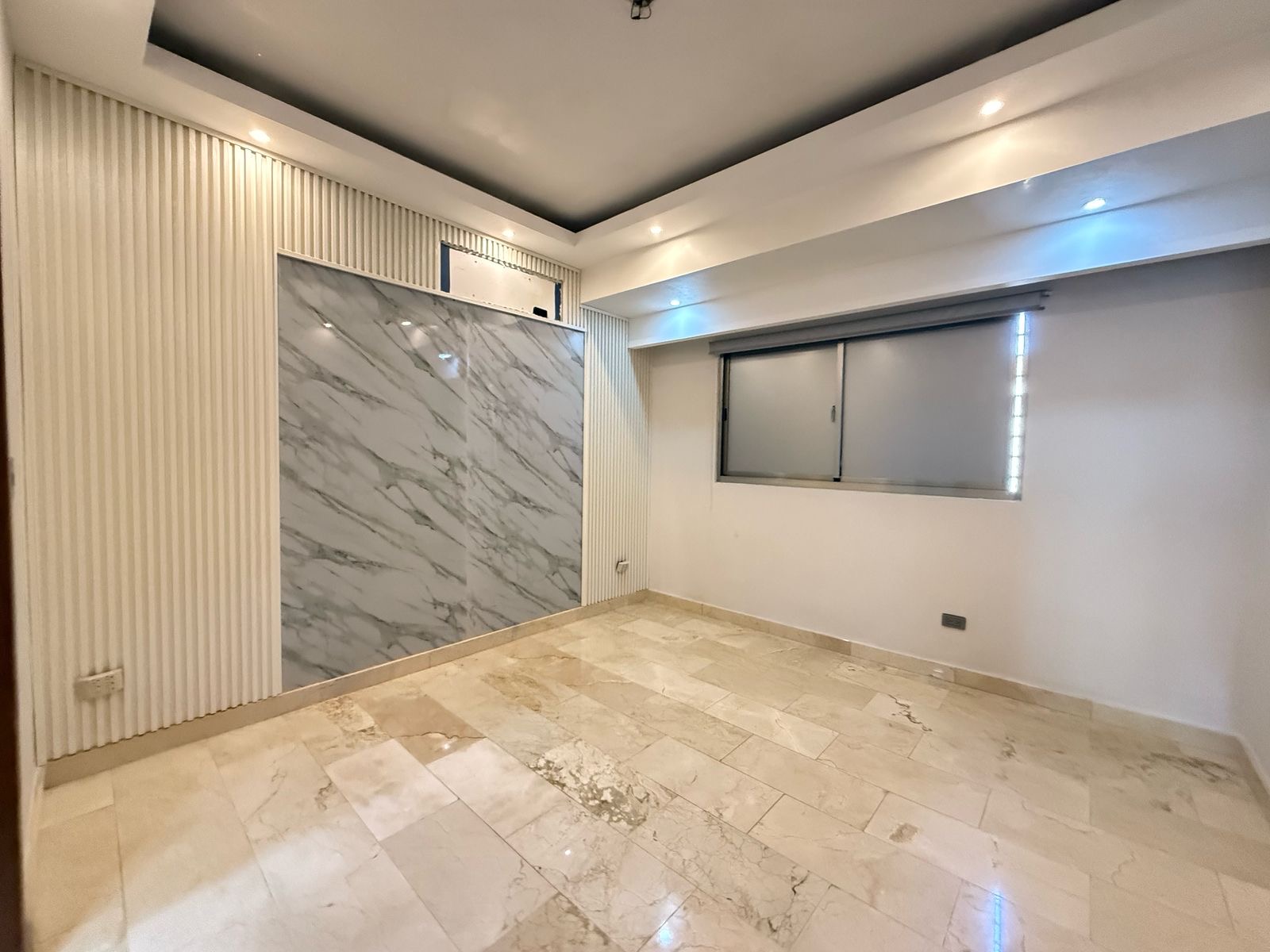 apartamentos - Alquiló renacimiento piso 5 vacío tres hab con su  9