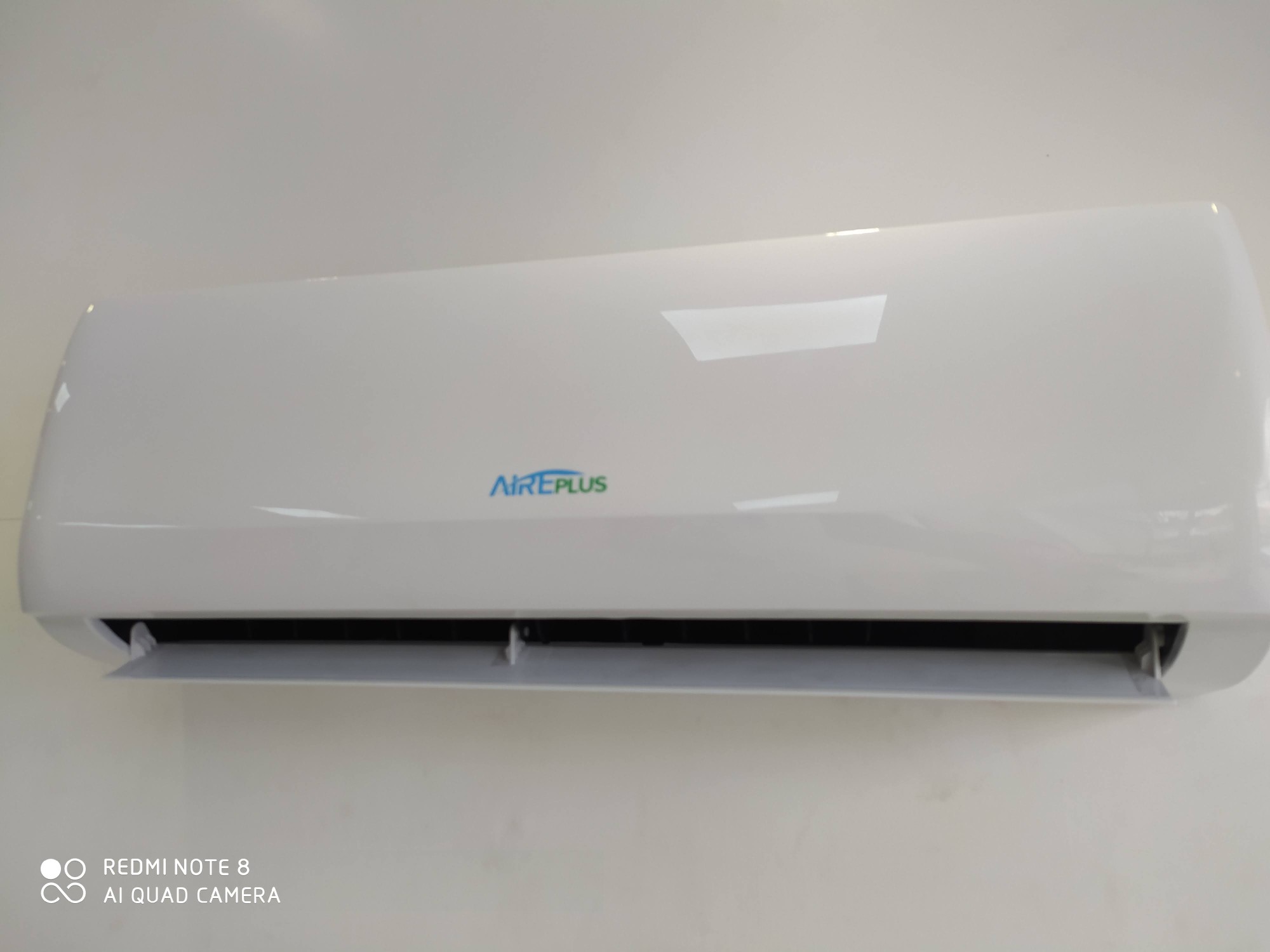 aires acondicionados y abanicos - Aires Acondicionados 12,000btu nuevos en su caja  0