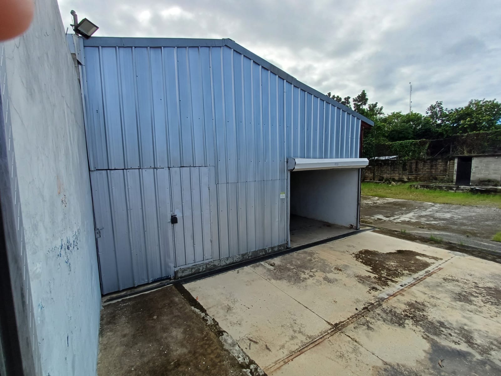 oficinas y locales comerciales - Nave Industrial 6