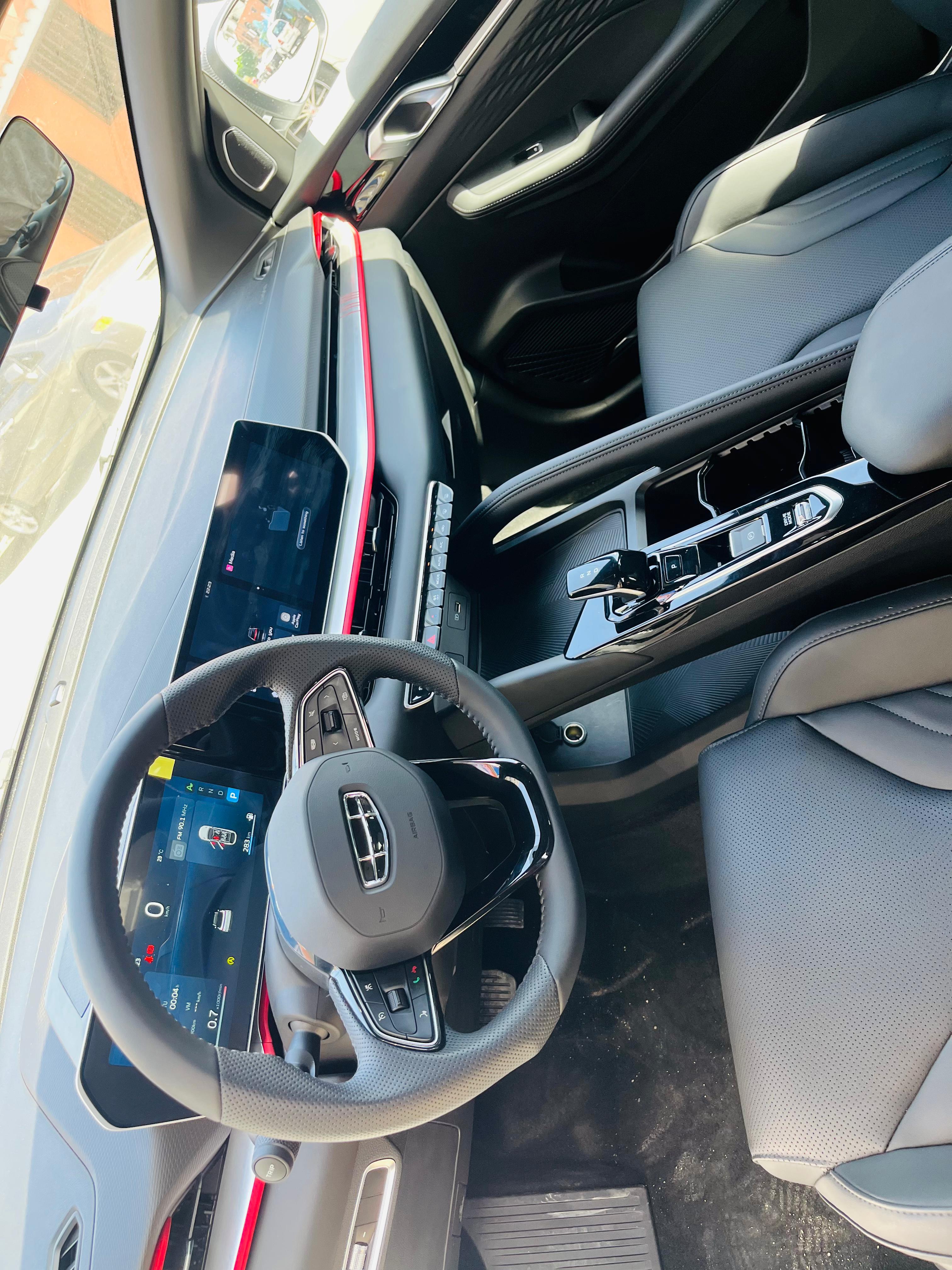 jeepetas y camionetas - geely coolray 2025 3