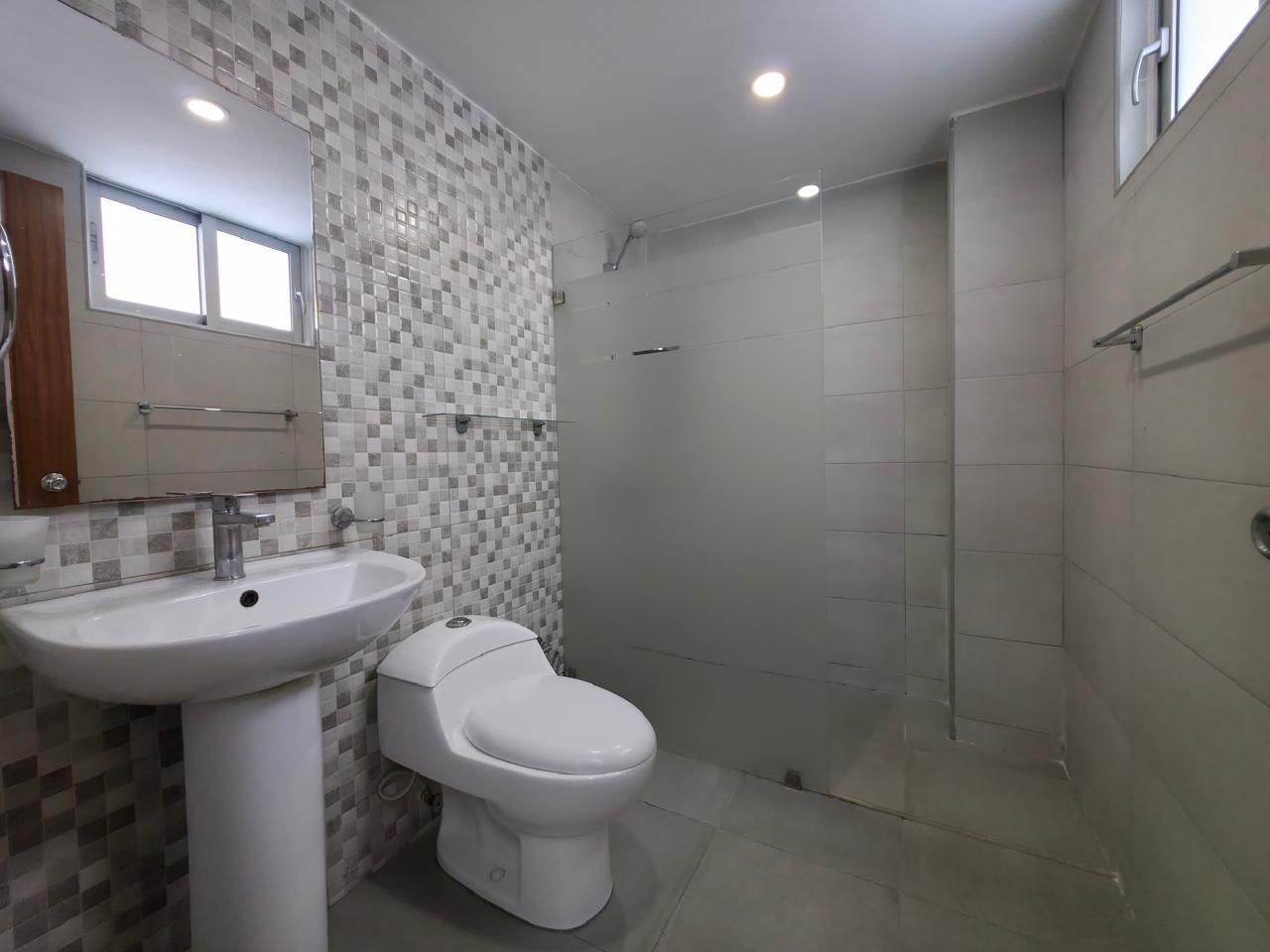 apartamentos - Apartamento en Naco con línea blanca  7