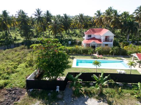 casas vacacionales y villas - Villa en Venta que puede ser Financ. por el Dueño  3