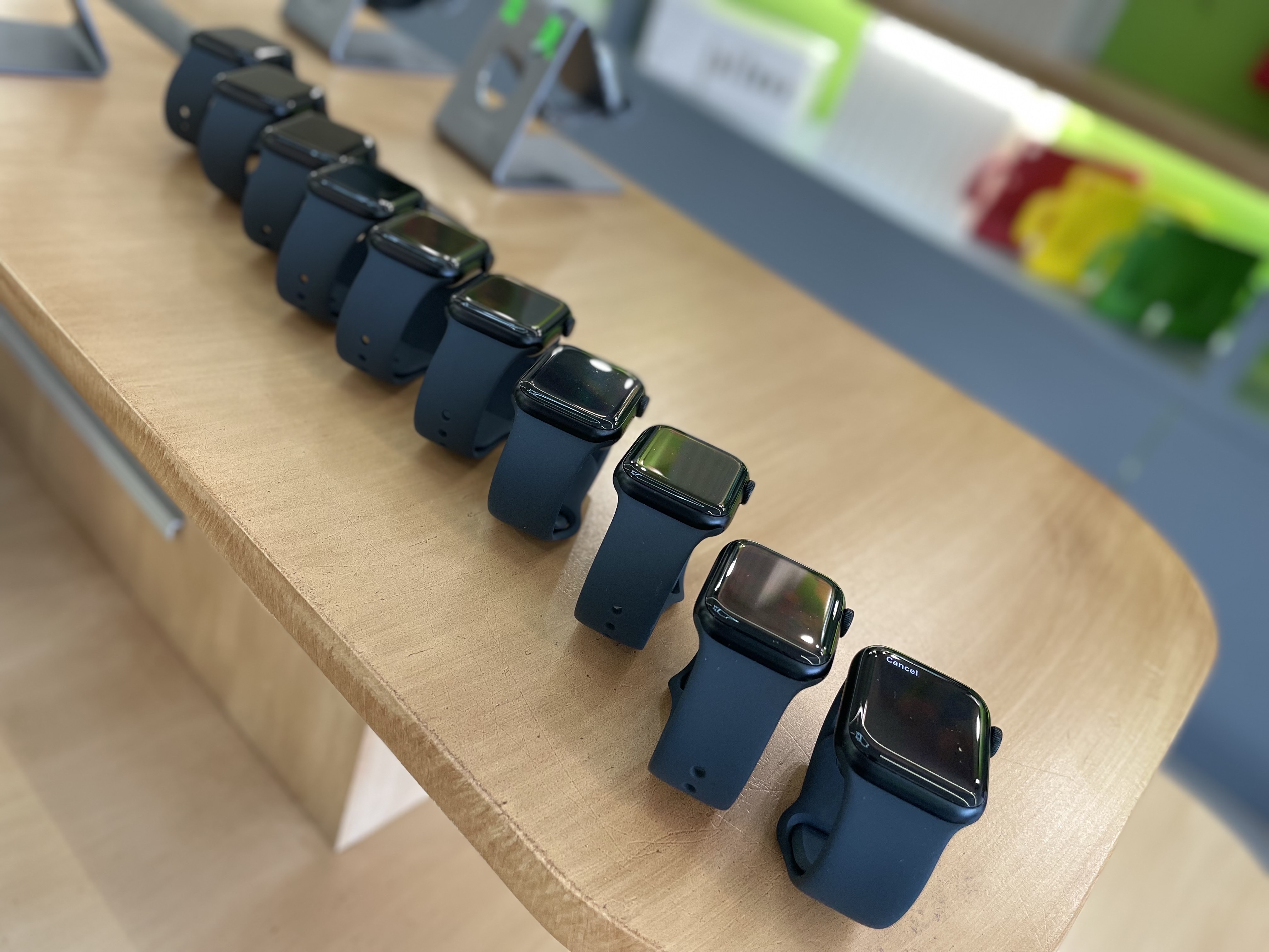 otros electronicos - APPLE WATCH SE 2da GENERACIÓN 40mmNUEVOSGARANTÍA INCLUIDA  5