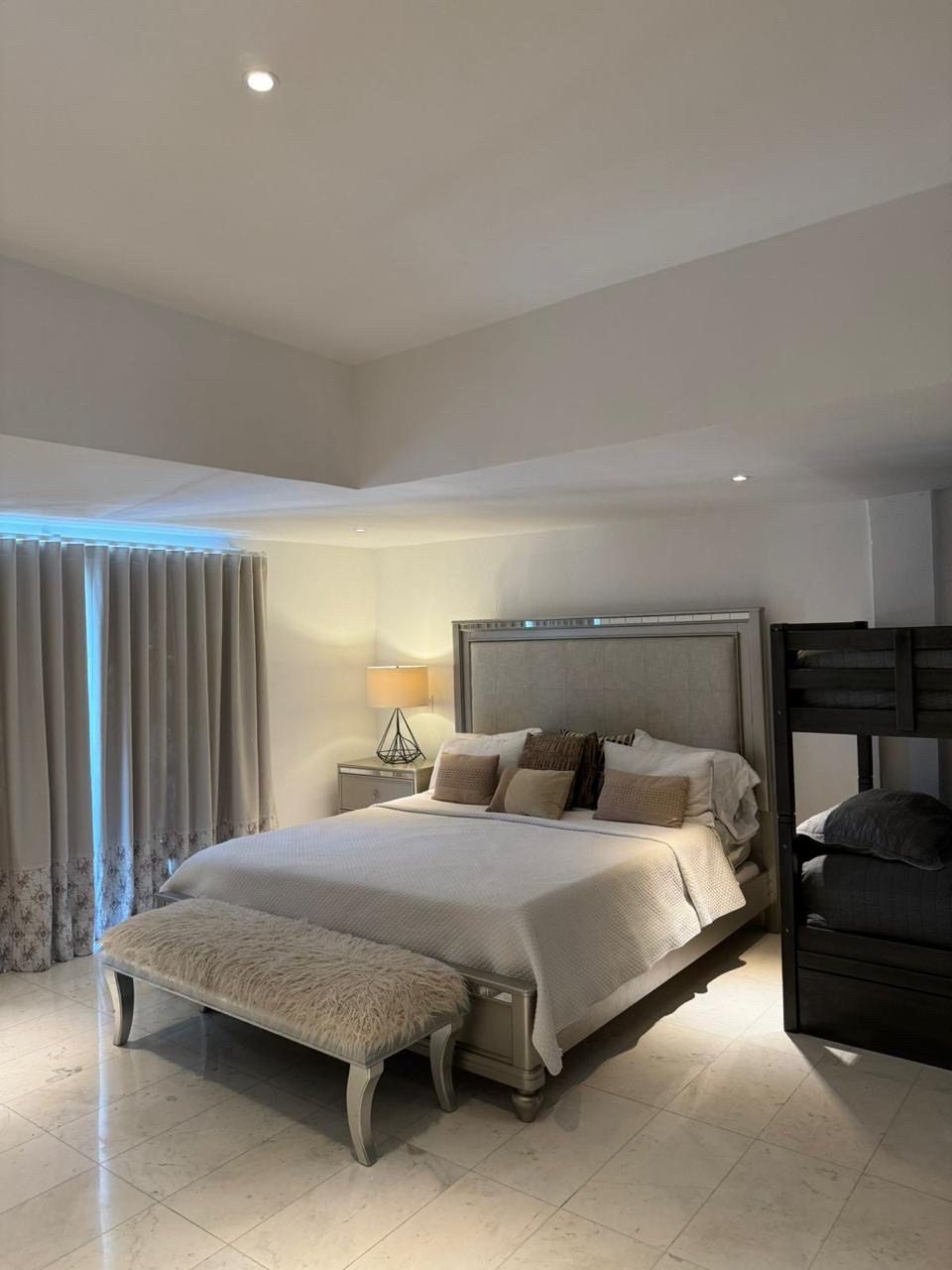 casas vacacionales y villas - Se vende Villa de Lujos Completa Amueblada de verdadera OPORTUNIDAD  4