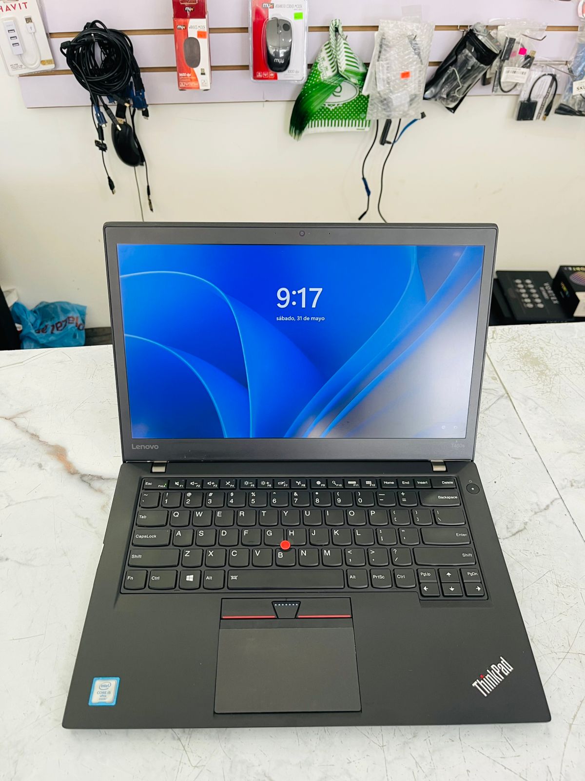 computadoras y laptops - Laptop Lenovo ThinkPad T460S / T470S en oferta 4