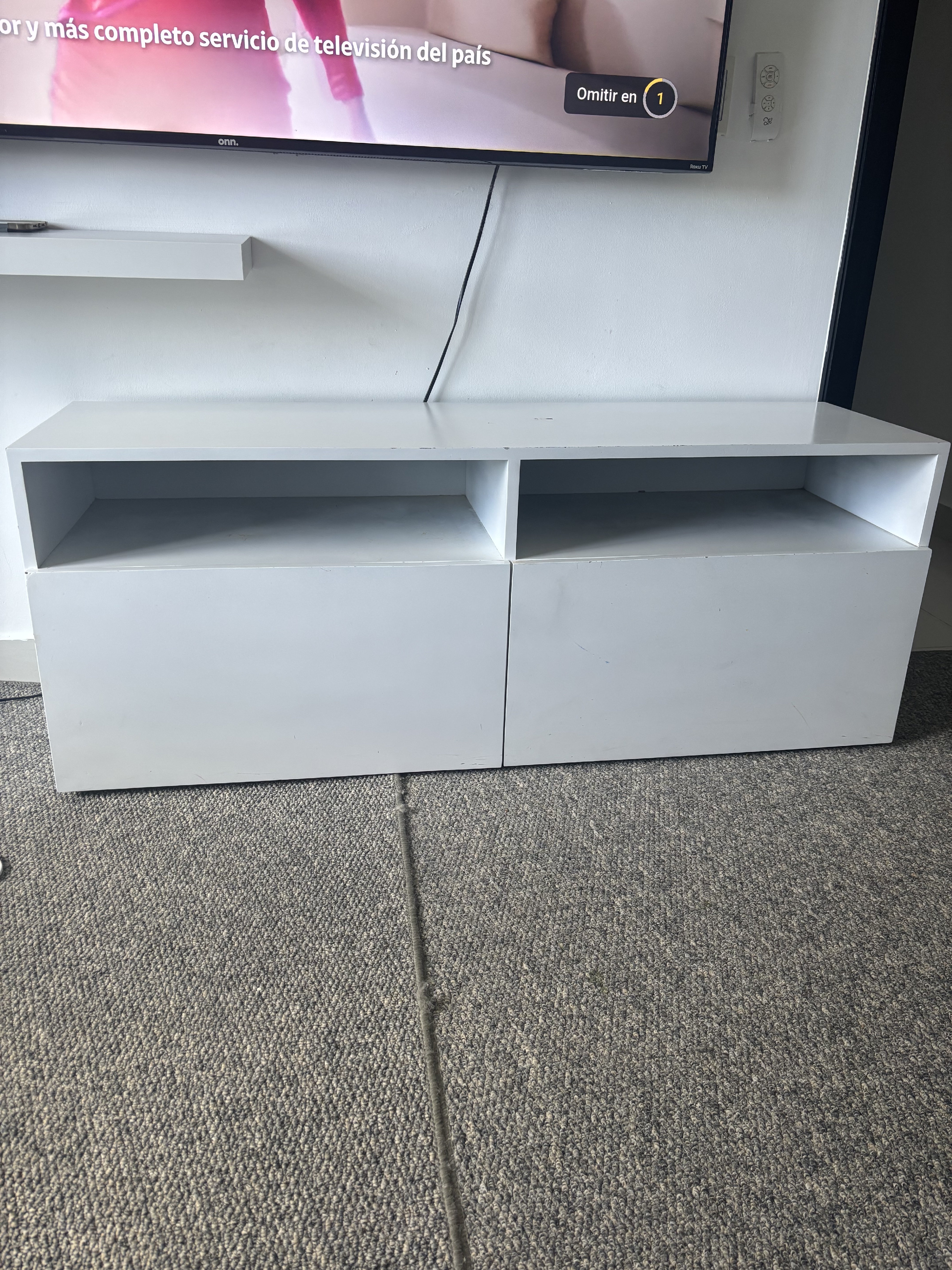 muebles y colchones - vendo mueble de TV usado  1