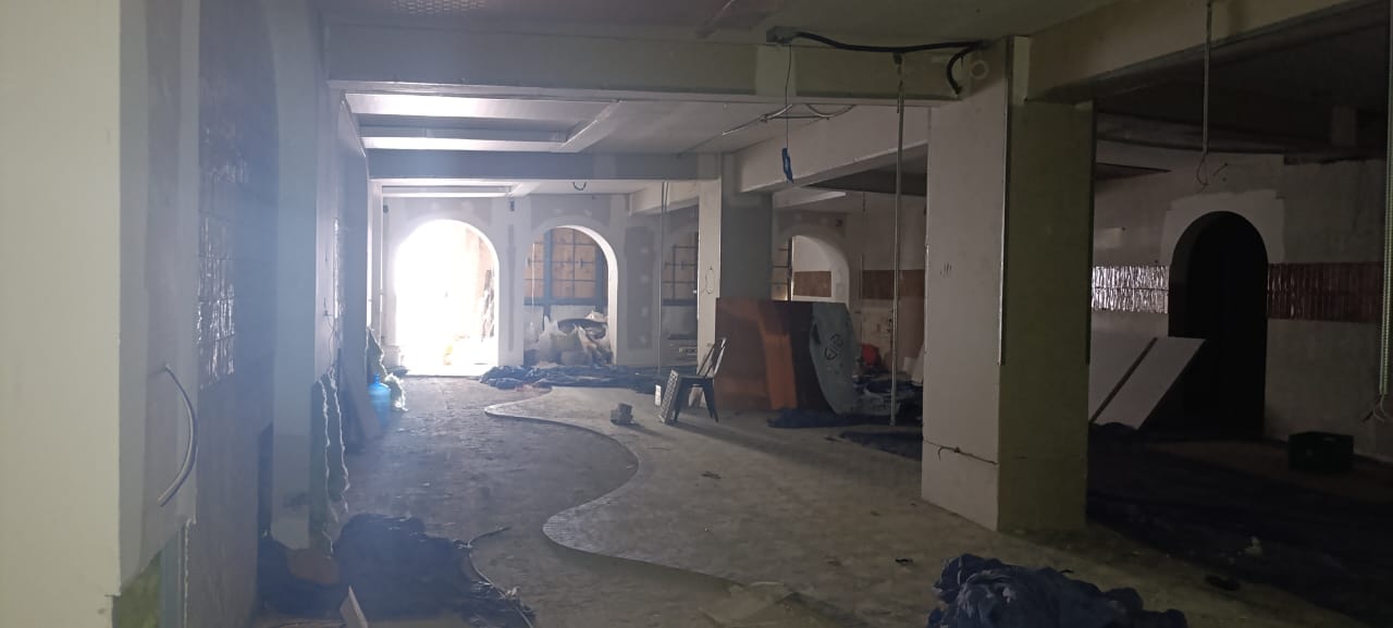 oficinas y locales comerciales - ALQUILA PIANTINI SIN INTERMEDIARIOS - EXCELENTE LOCAL EN UN 1ER NIVEL 250 MTS 0