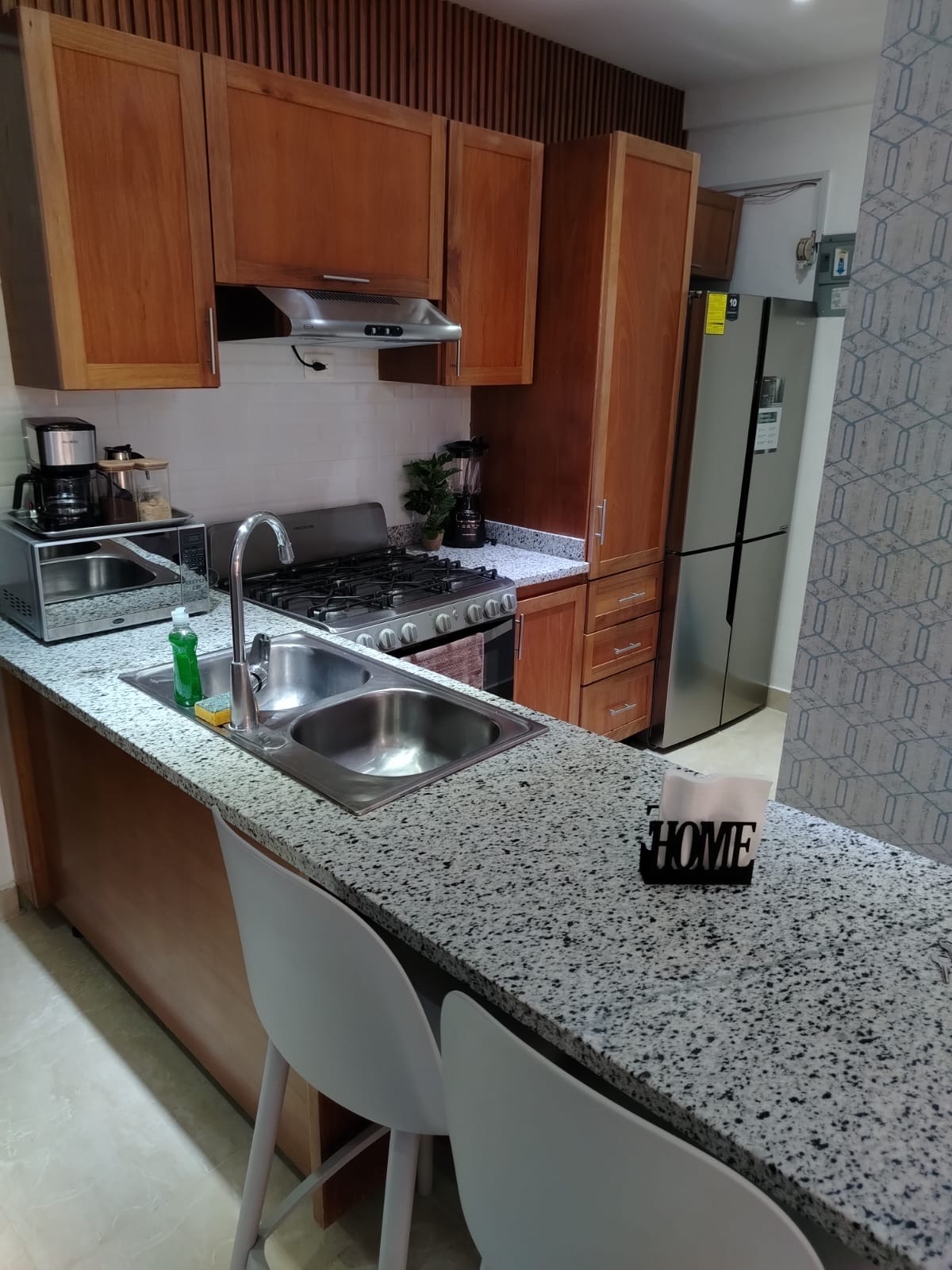 apartamentos - venta de apartamento 2da con terraza en la autopista de san Isidro 2 parque la  6
