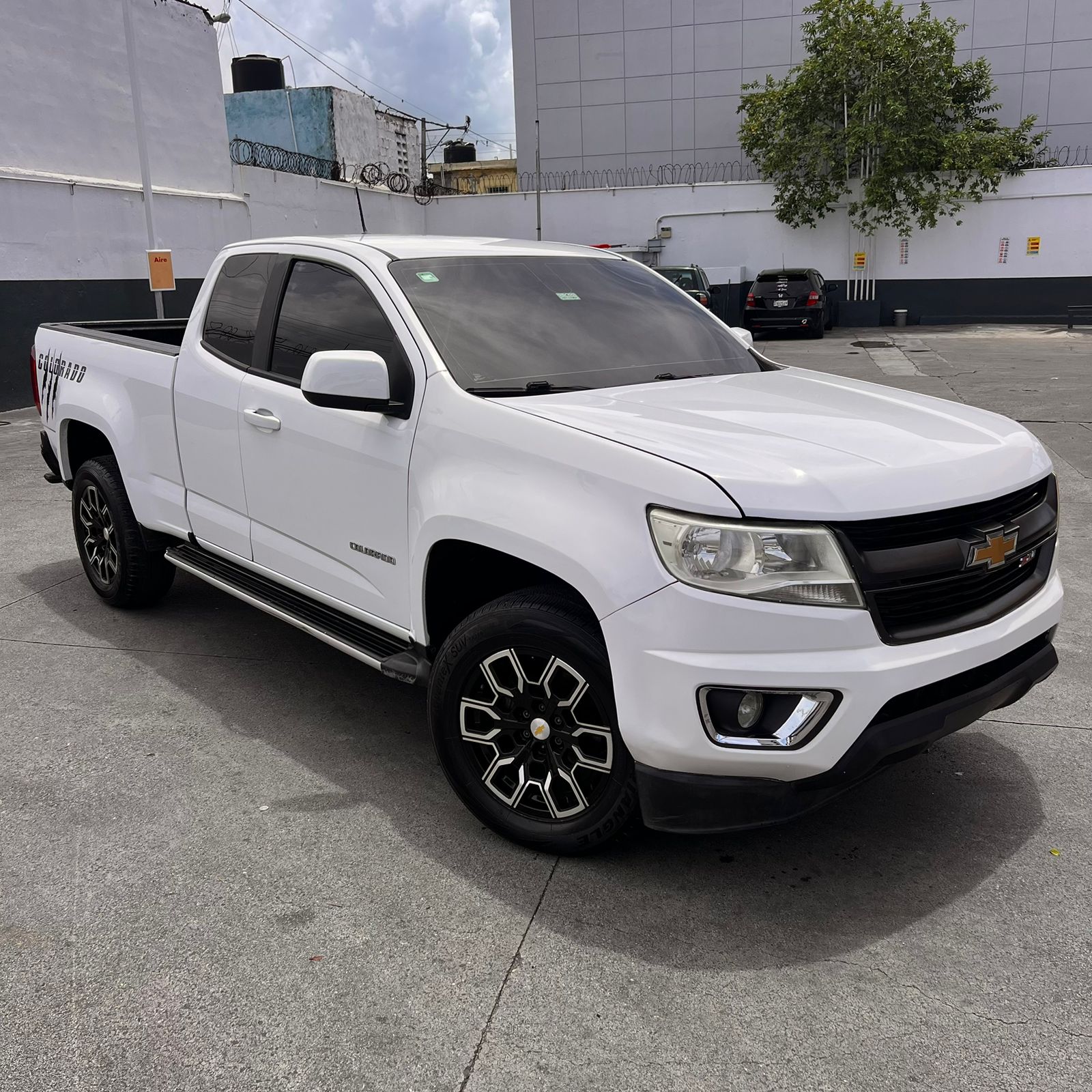 jeepetas y camionetas - Chevrolet Colorado LT 2017 2