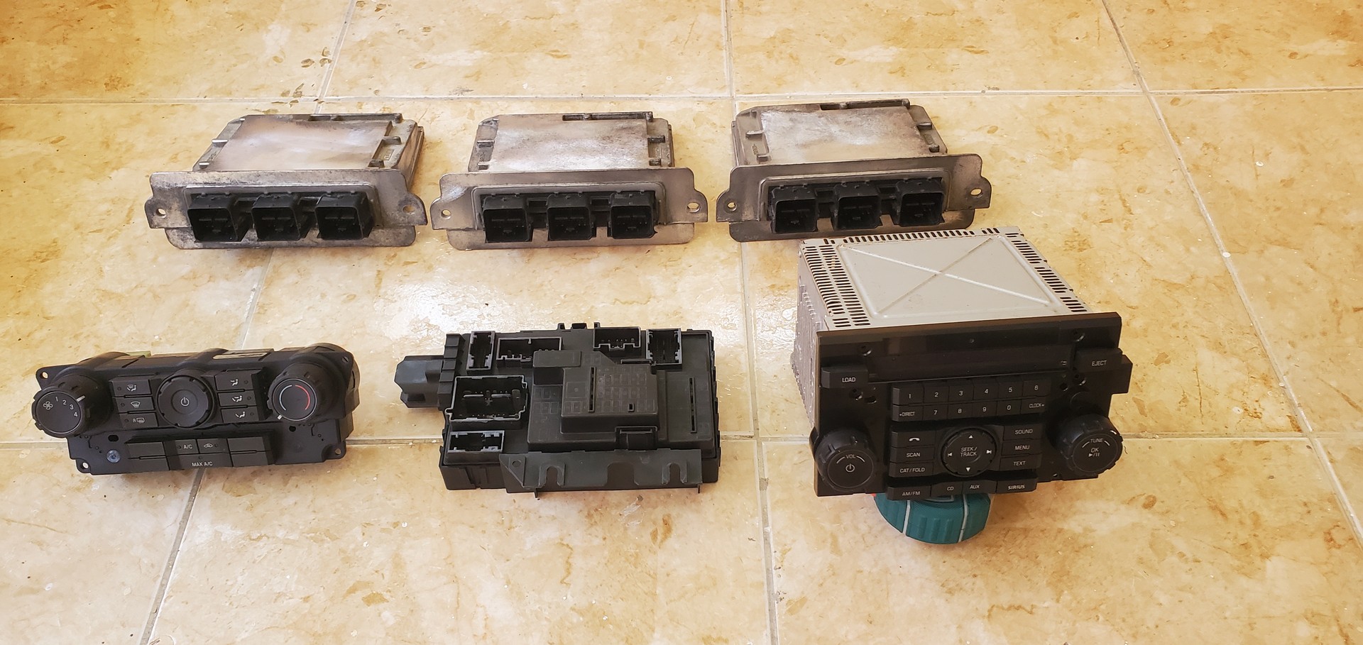 repuestos - ATENCION LIQUIDACION DE PIEZAS FORD ESCAPE 2008 , 2012
PORQUE VENDI MI VEHICULO.