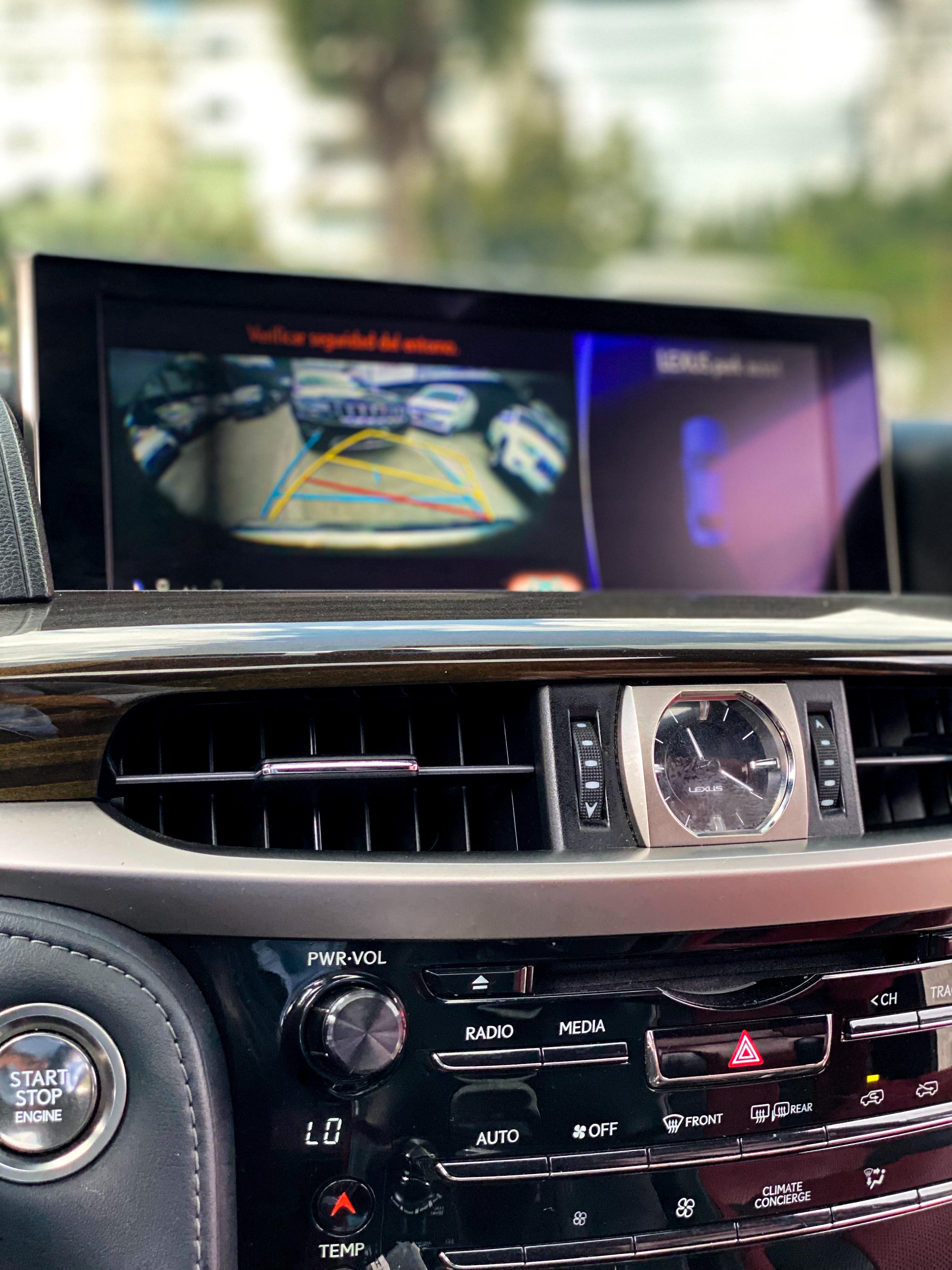 jeepetas y camionetas - Lexus LX570 Sport 2019  FINANCIAMIENTO DISPONIBLE 6