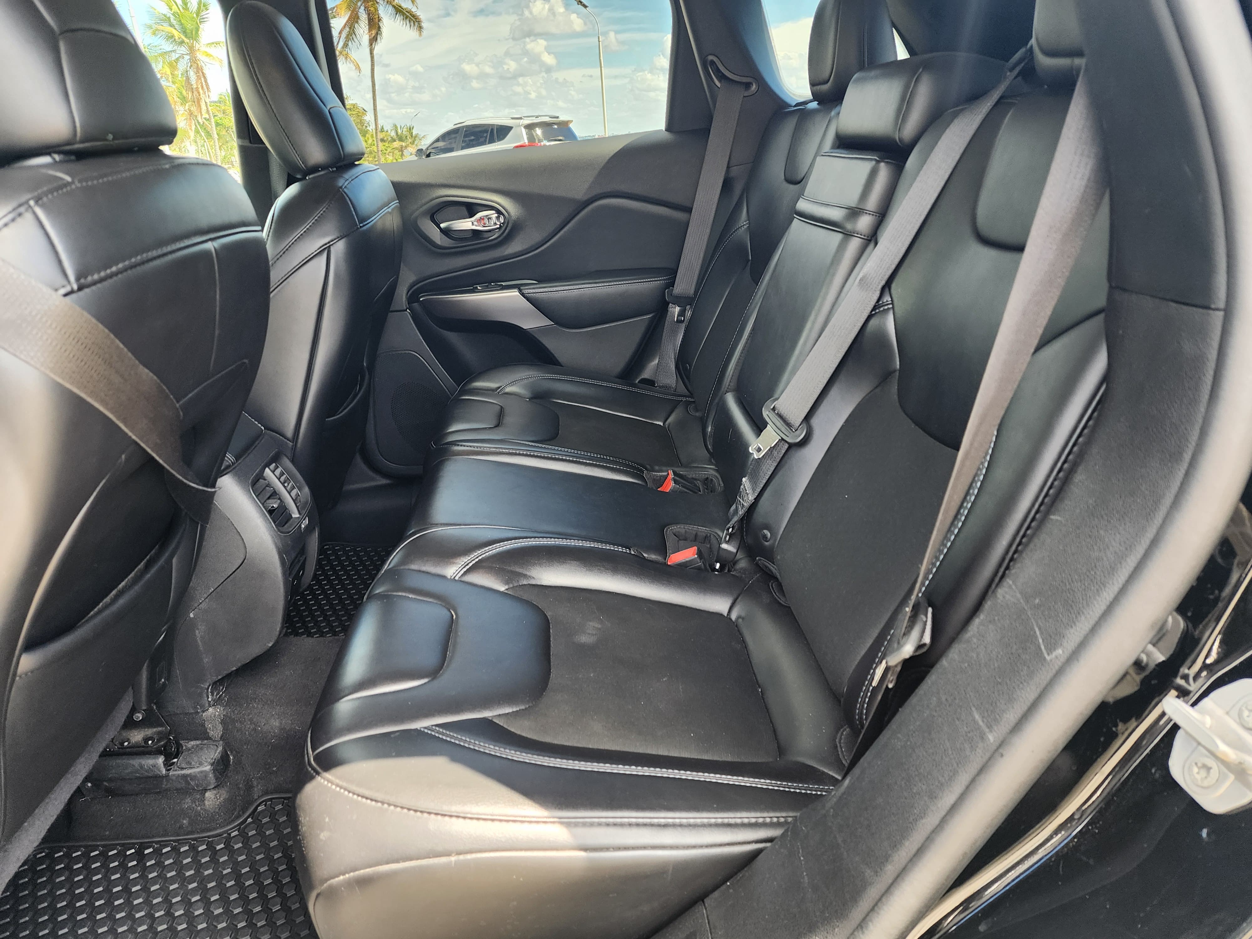 jeepetas y camionetas - Jeep Cherokee latitude plus 2019 7