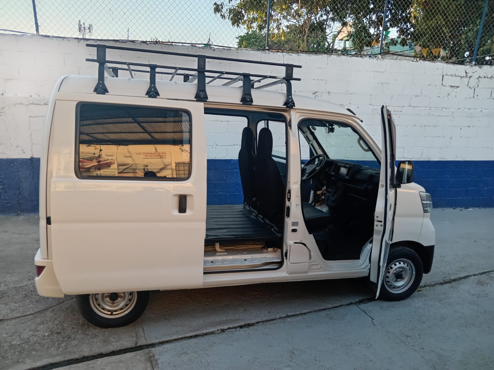 carros - DAIHATSU HIJET  6