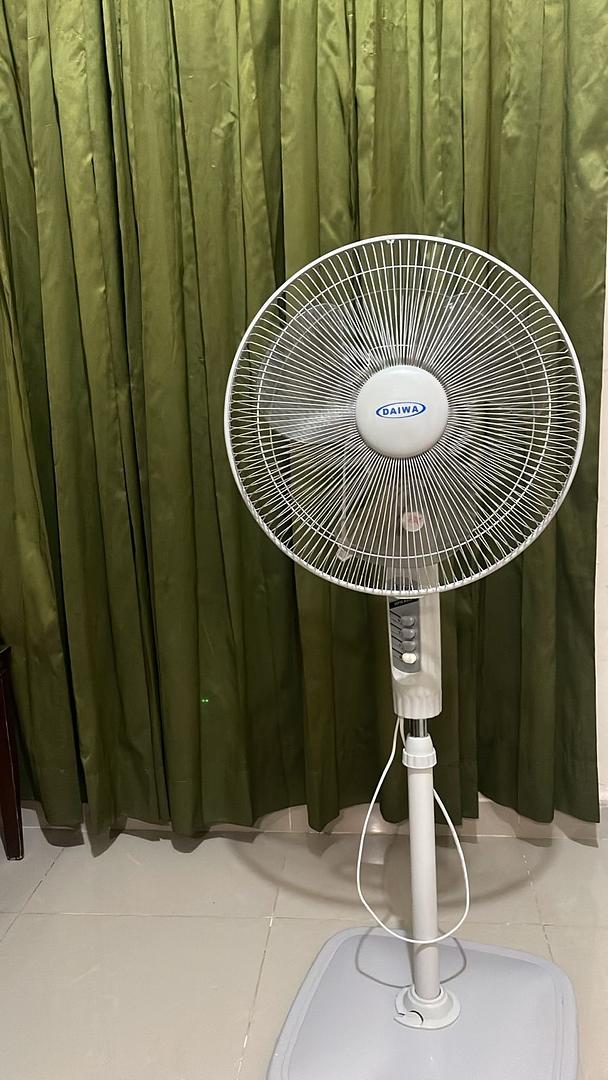 aires acondicionados y abanicos - Abanico/Ventilador Daiwa tres velocidades  1