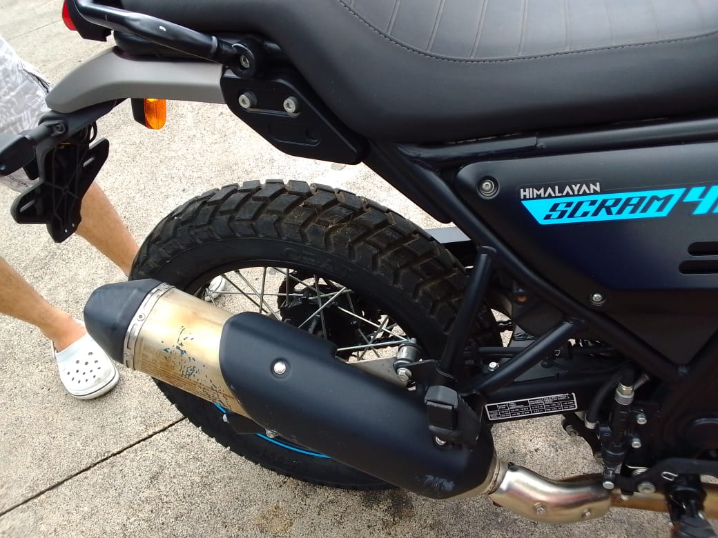 motores y pasolas - Vendo moto royall infield 2023 gris con azul 6