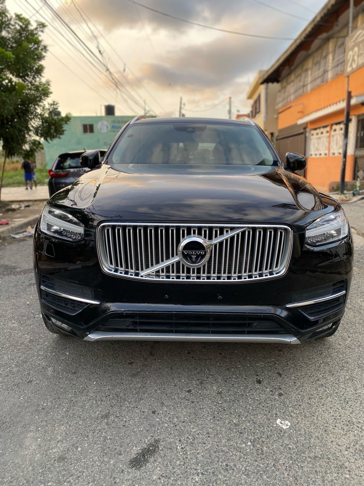 jeepetas y camionetas - Volvo xc90 inscription 2016 clean 0