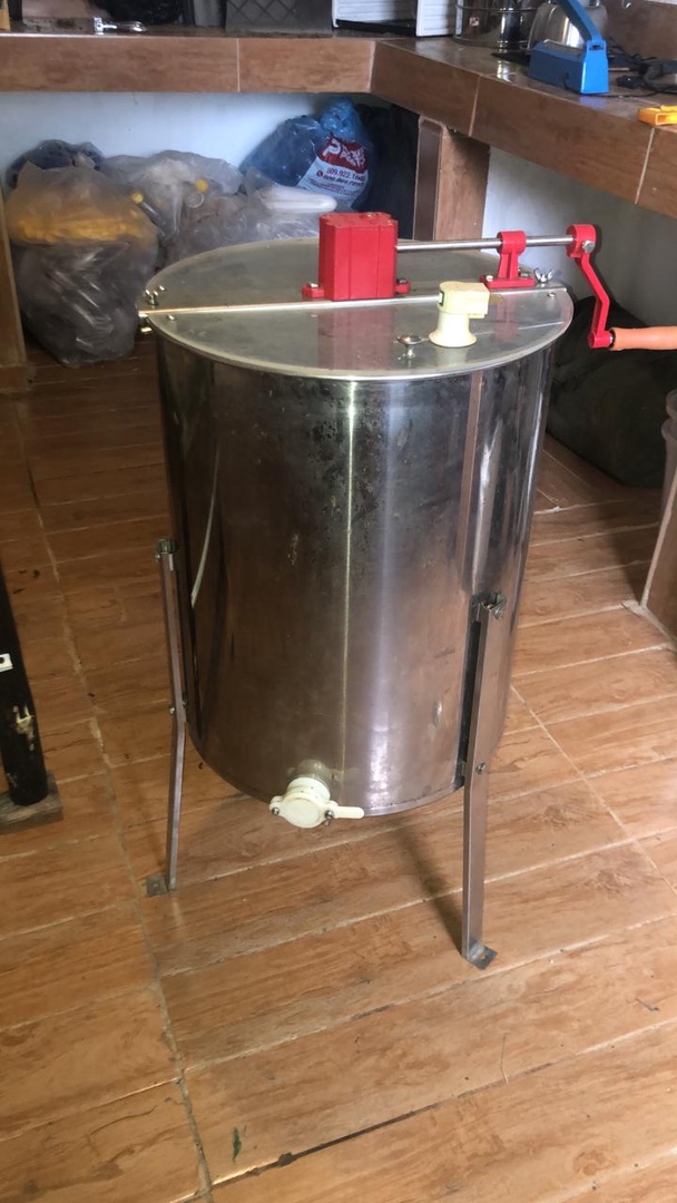 equipos profesionales - Extractor de miel  2