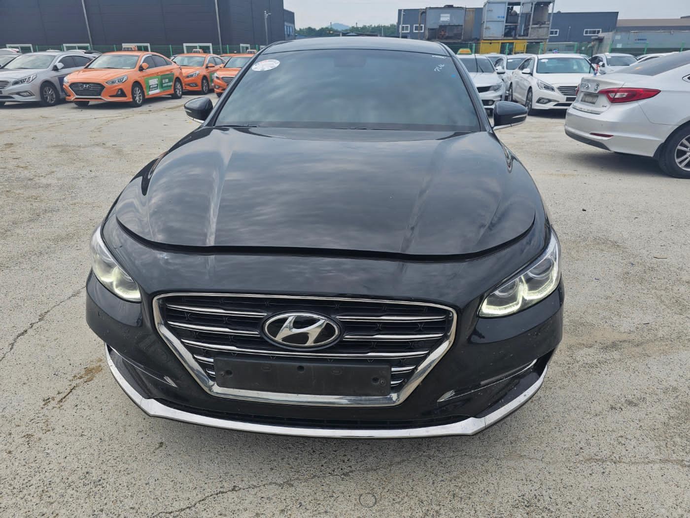 jeepetas y camionetas - HYUNDAI GRANDEUR 2018 NEGRO 0