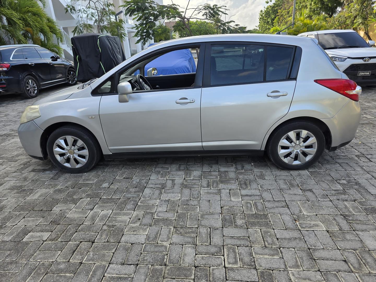 carros - Vendo Nissan Tiida 2012 