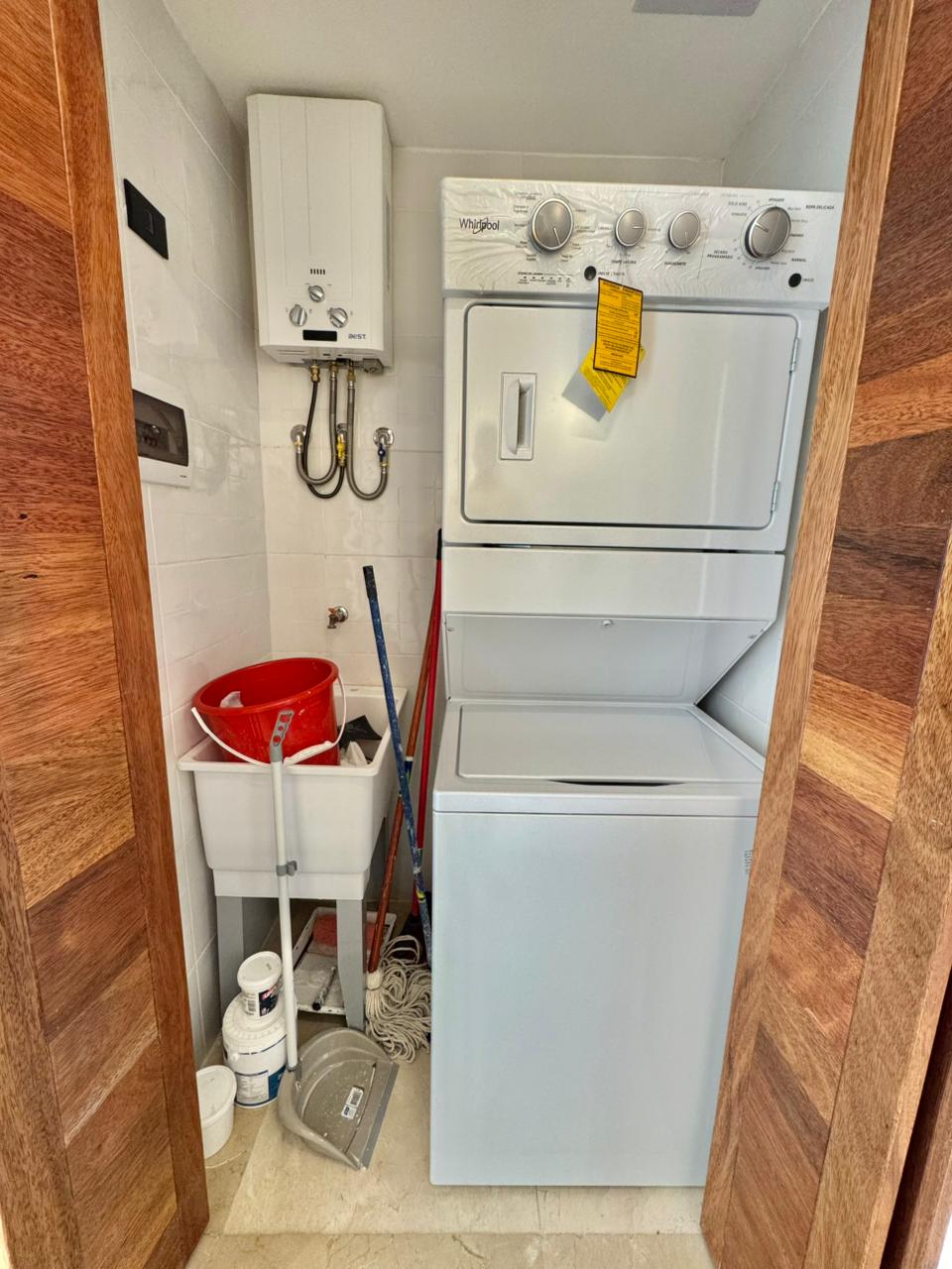 apartamentos - Vendo apartamento con línea blanca en Serrallés  6