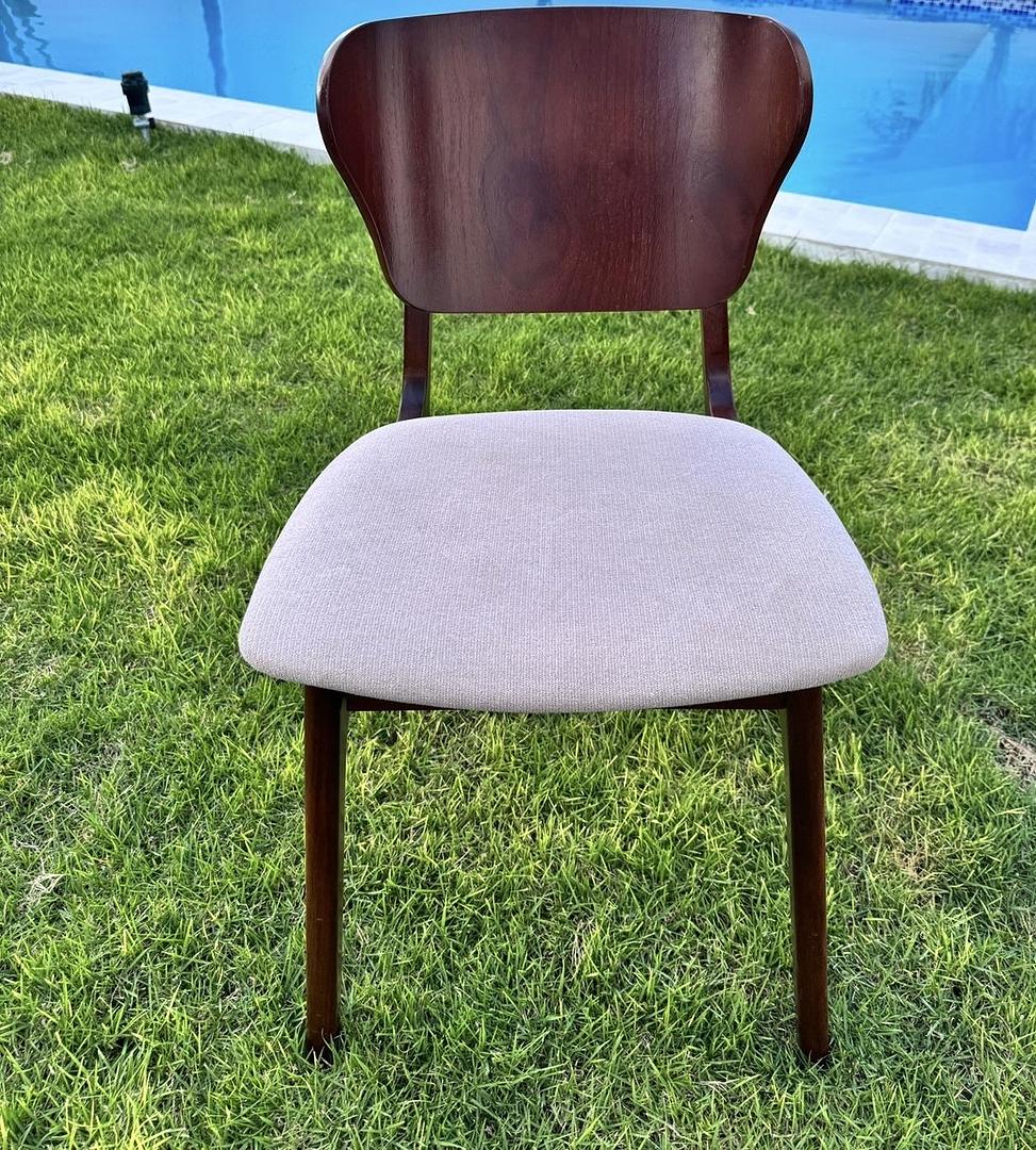 muebles y colchones - Se venden 6 Sillas de Ilumel en RD$4,000 c/u 5
