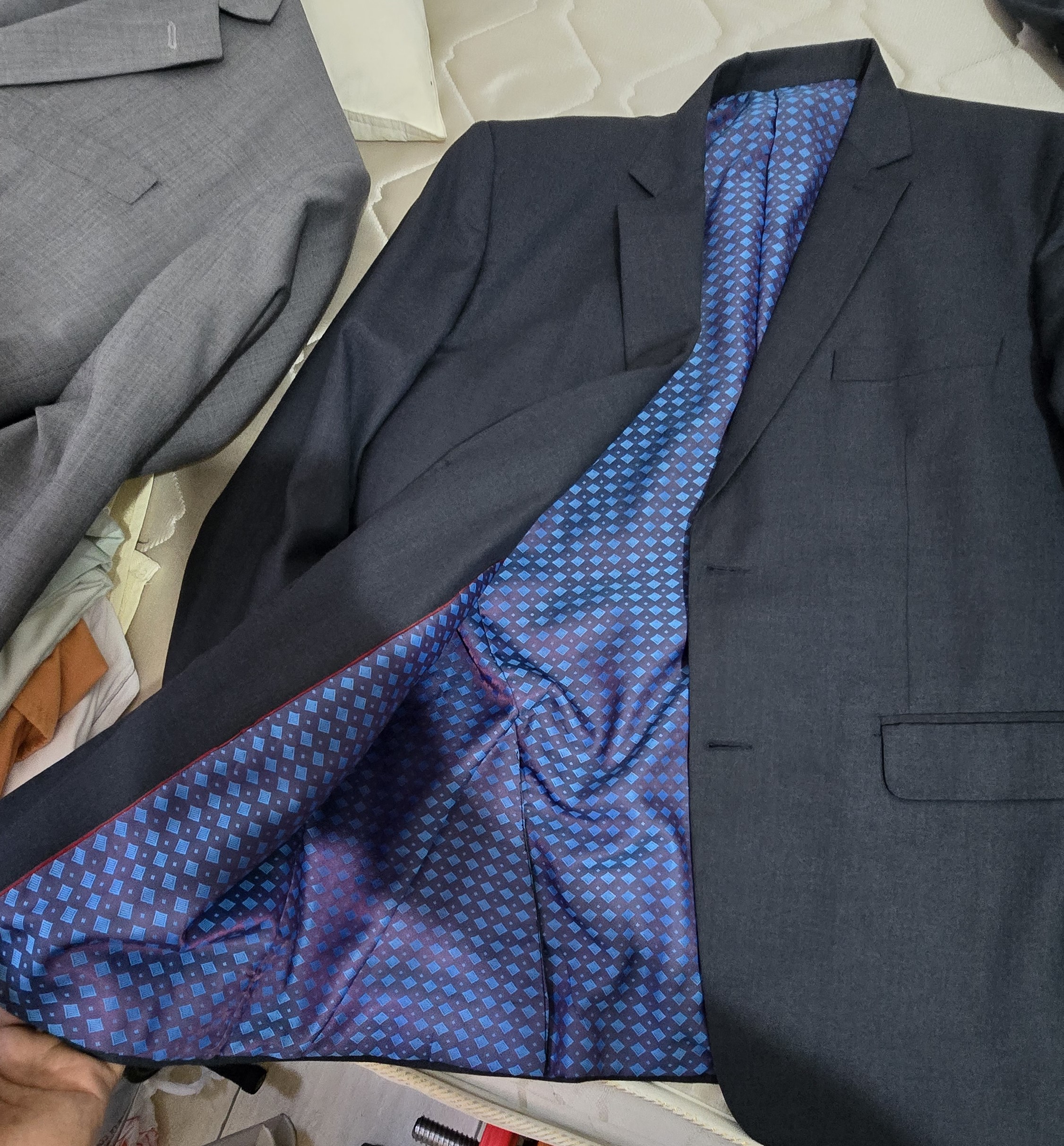 ropa para hombre - **Vendo traje azul 36x30 excelente condiciones 2