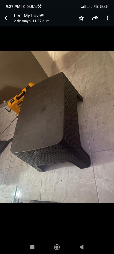 muebles y colchones - Vendo juego de mesedora con su mesita, solo 6 meses de uso  2