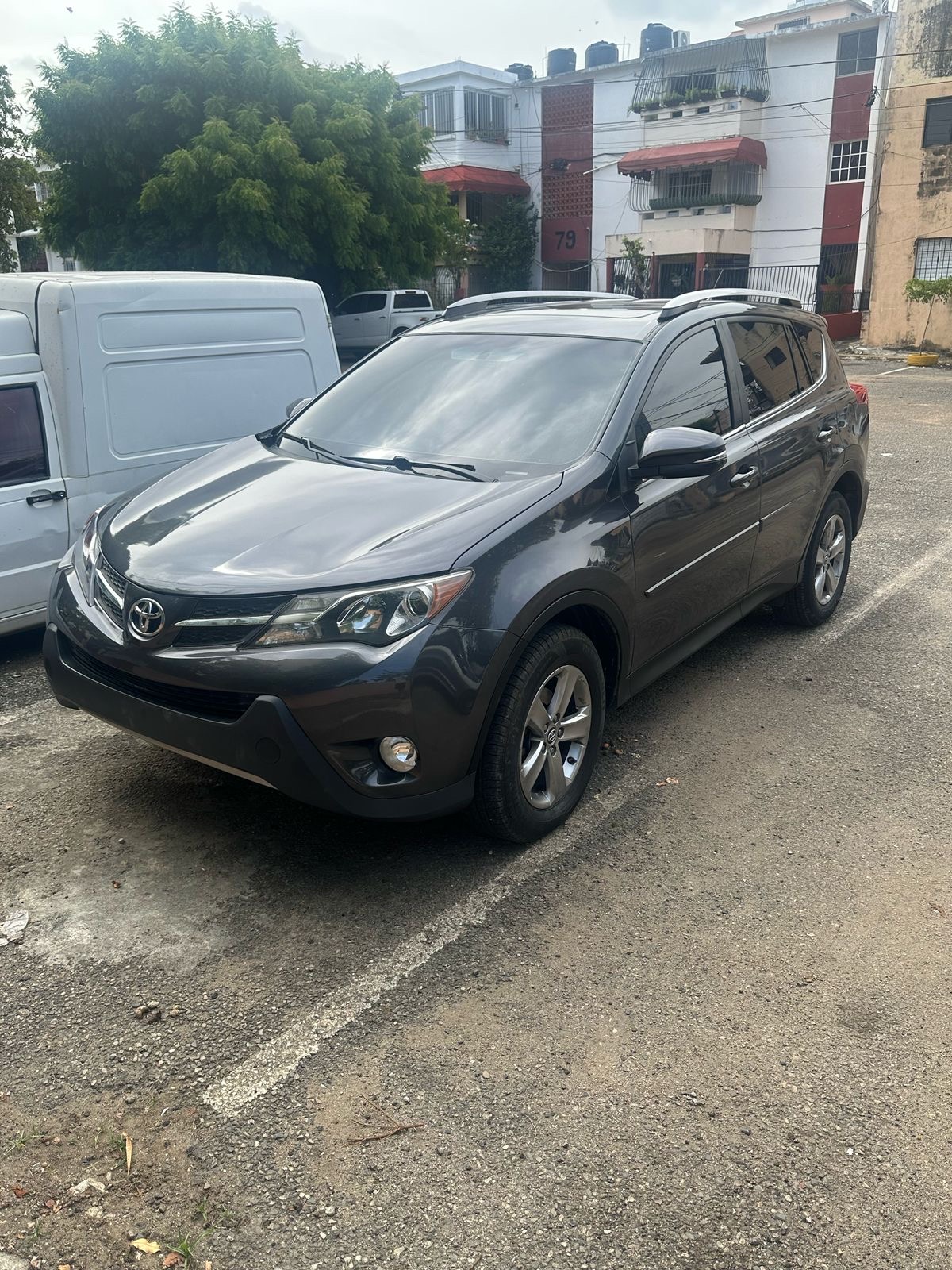 jeepetas y camionetas - Toyota RAV4  XLE 2015- Version Americana Negociable INFO - (829) 644-5048 5